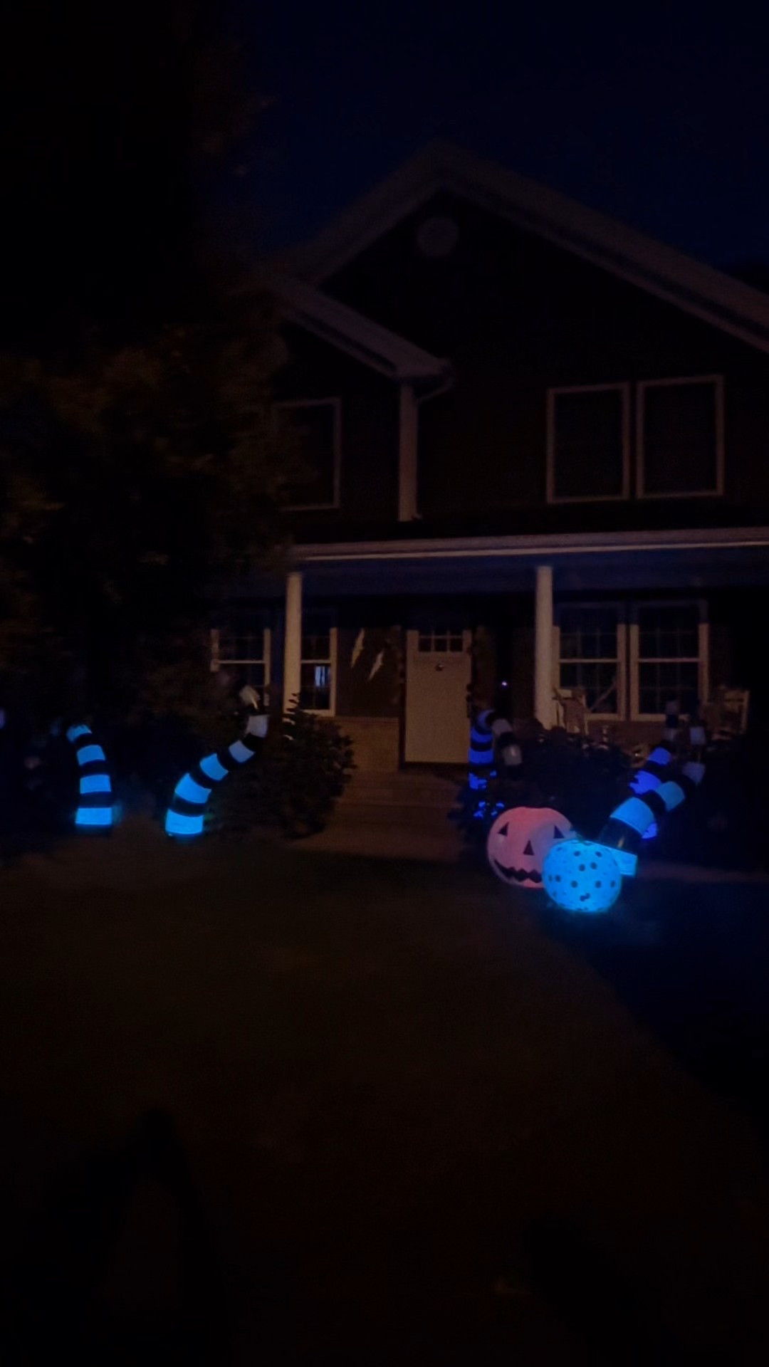 Outdoor Halloween decor 

#LTKSeasonal #LTKFamily #LTKHalloween