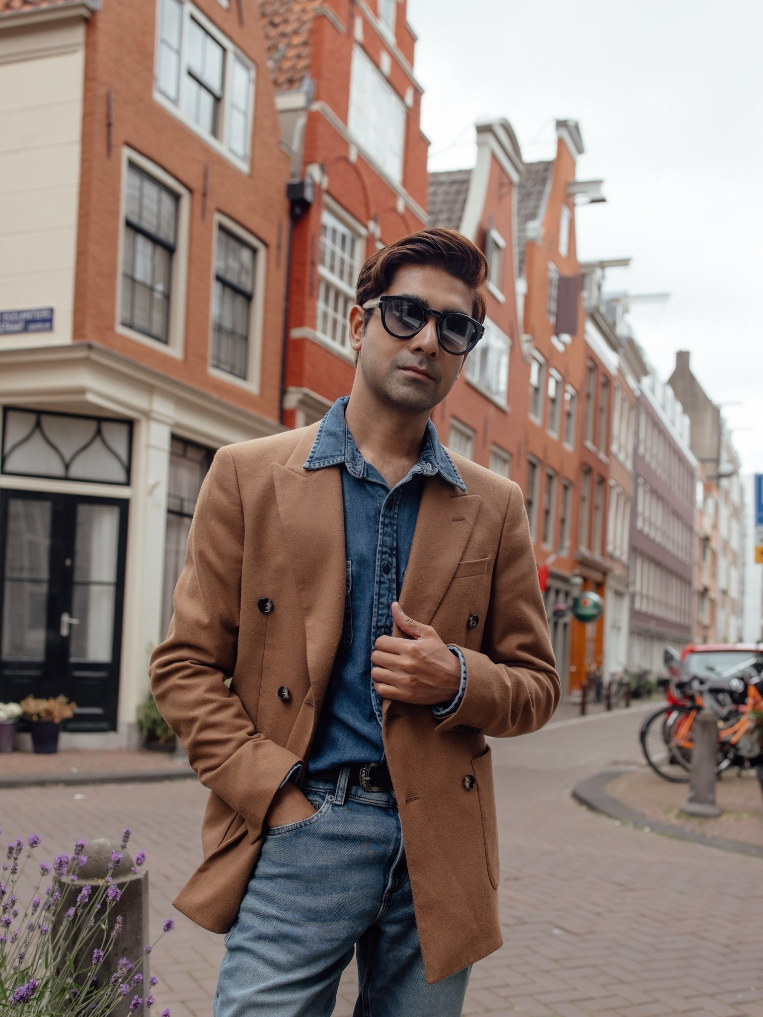 Tailored blazer with Denim on Denim #mensfashion #fall

#LTKootd #LTKMens #LTKTravel