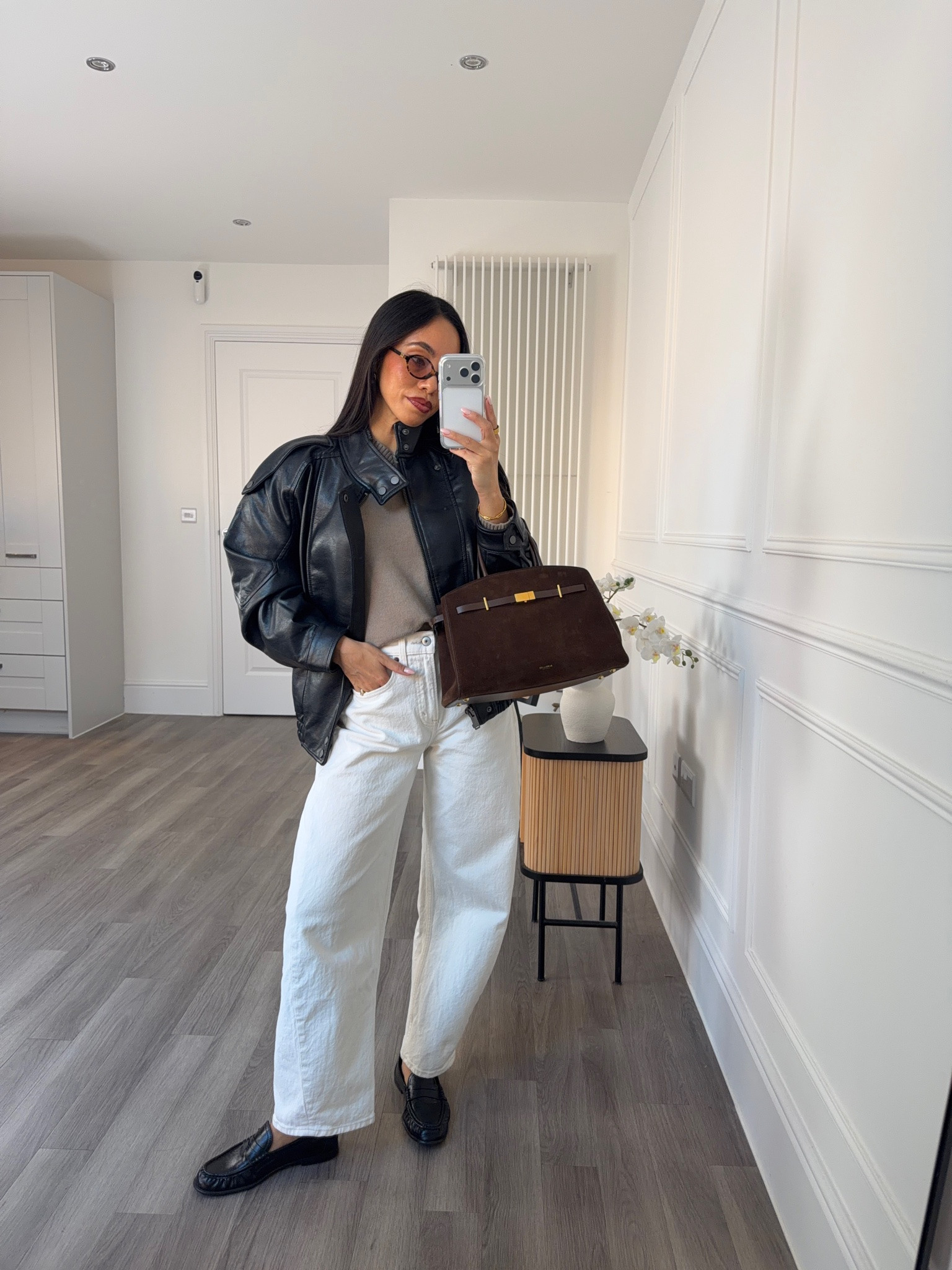 Autumn Outfits on Repeat 🍂 oversized leather jacket, barrel leg jeans and loafers