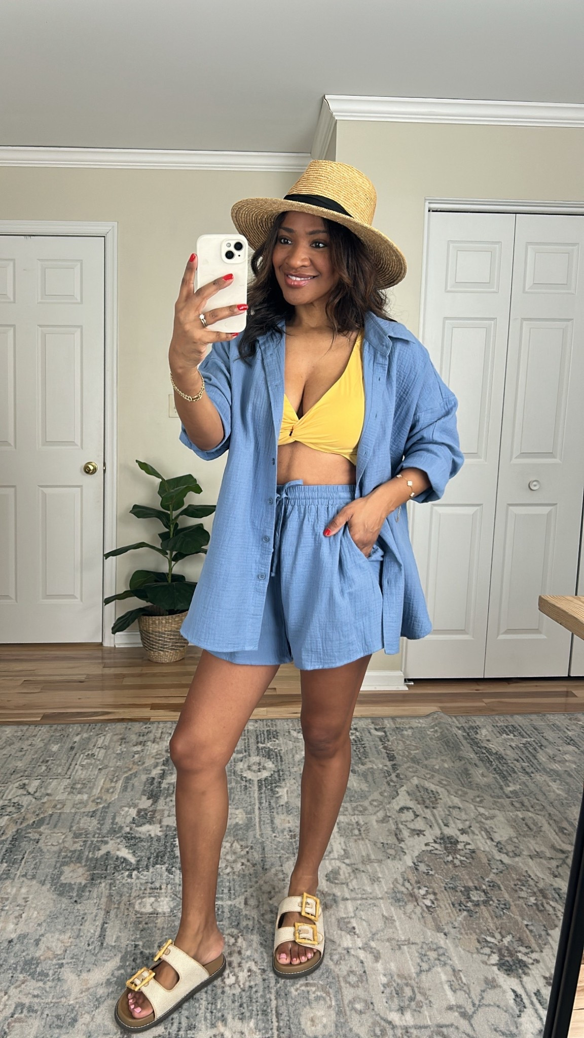 Wearing a medium in the set 

#LTKSeasonal #LTKOver40