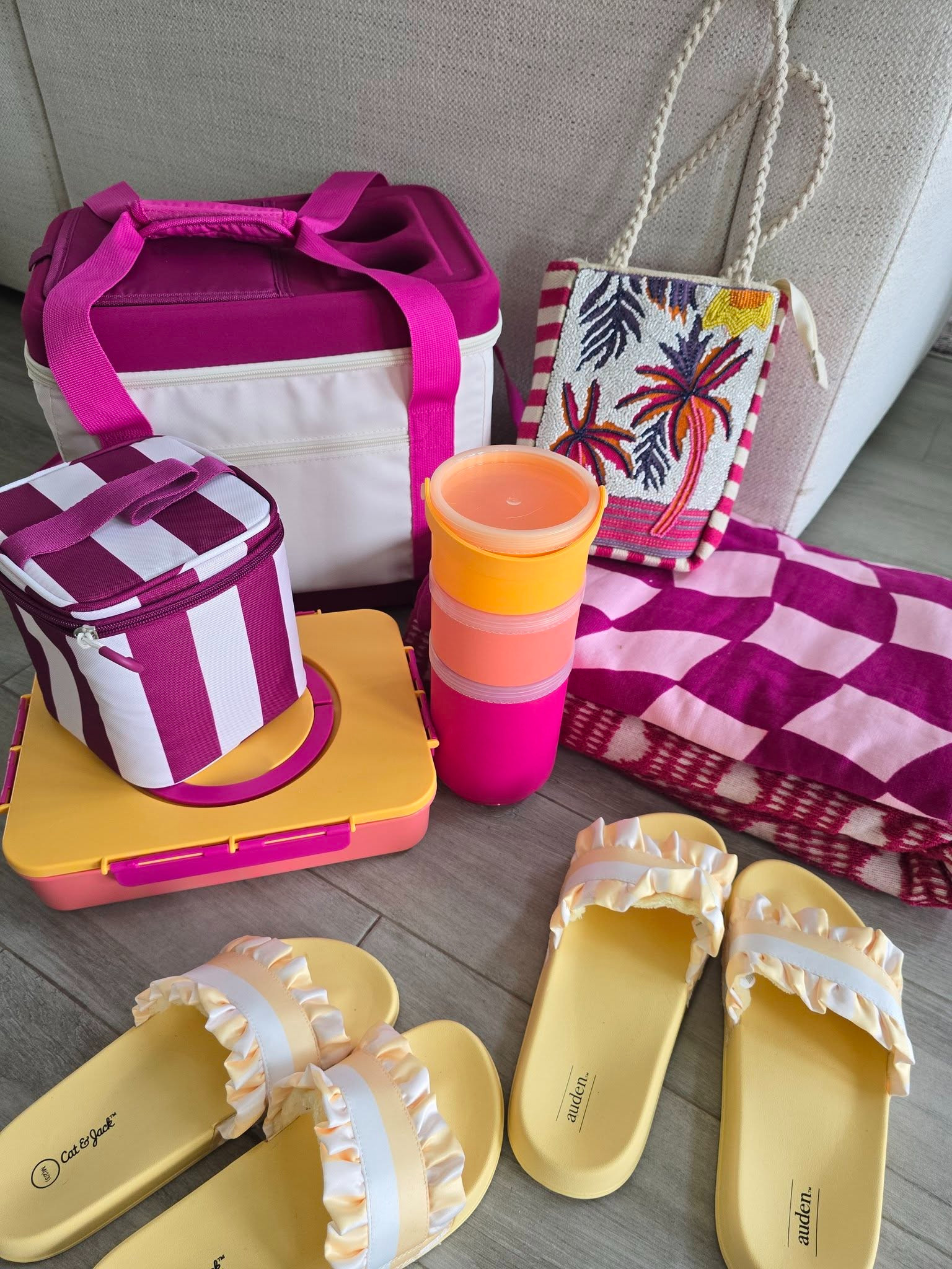 Sunshine, pool days & beach trips just got CUTER ☀️💖🌴 These colorful summer finds are giving total vacay vibes and I’m obsessed 😍 From the cutest cooler + snack containers to the PRETTIEST beach tote and comfy ruffle sandals 🙌 Everything is so fun for summer travel, pool days, beach weekends, and moms on-the-go 🫶

🔗 linked here → comment “LINK” and I’ll send everything 💕

#LTKSeasonal #LTKTravel #BeachFinds #TargetFinds #SummerStyle #PoolDayEssentials #BeachBag #SummerFavorites #VacationVibes #MomStyle #TargetStyle #ColorfulFinds 

 