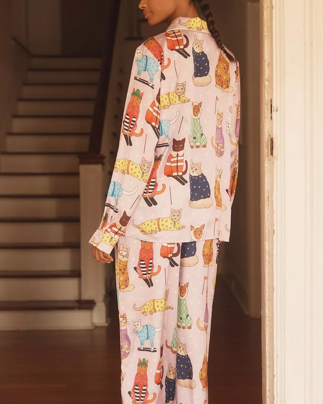 The Anthropologie x Karen Mabon Skiing Cats Classic PJ Set is peak cozy-season whimsy. Soft, lightweight, and covered in the cutest little cats hitting the slopes, these pajamas are holiday lounging unlocked.

Perfect for matching movie nights, gifting to your favorite cat lover, or just embracing your inner après-ski queen (minus… the skiing 😅). Cozy, quirky, and oh-so-Anthro. 🎿🐈‍⬛💕


#LTKGiftGuide #LTKHoliday #LTKCyberWeek