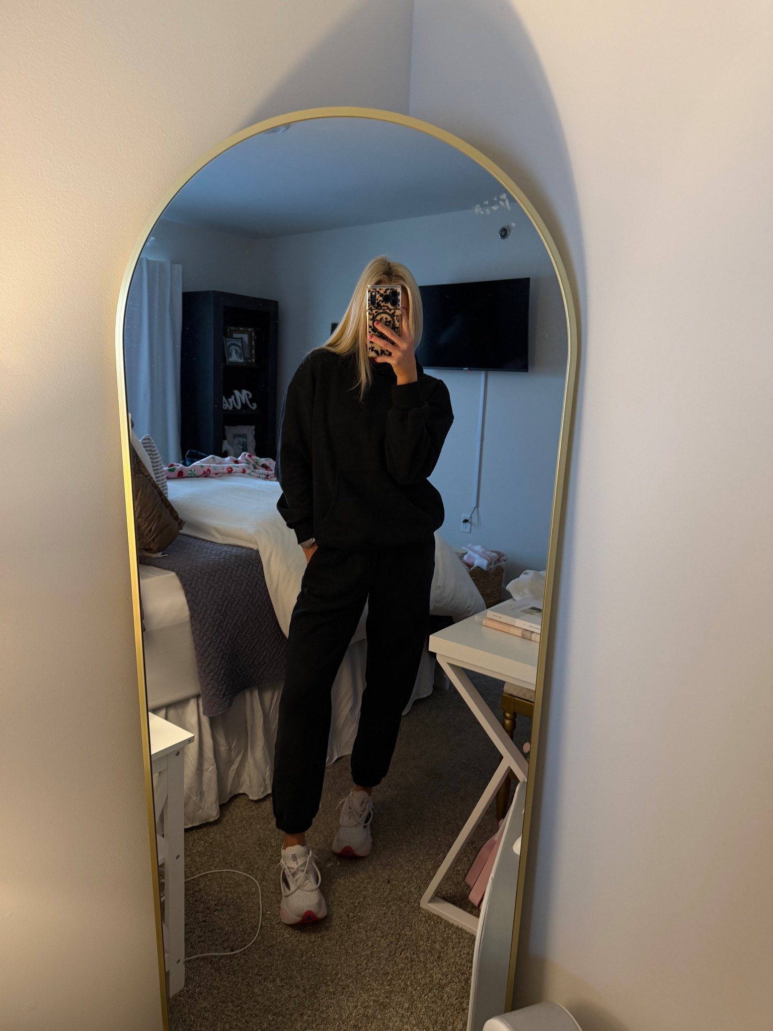 Obsessed with this set🤍

#LTKSaleAlert #LTKSeasonal #LTKootd