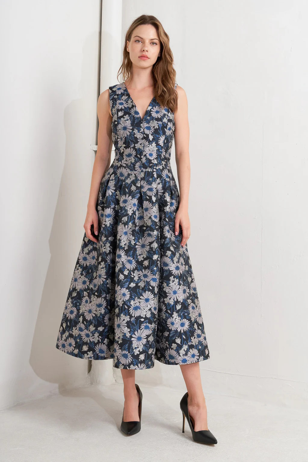 NAVY FLORAL JACQUARD MIDI DRESS WITH POCKETS | Lady Black Tie