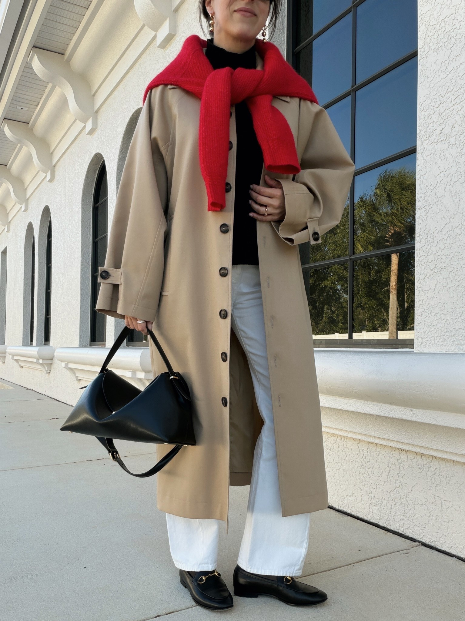 Love a little pop of red! ❤️



#LTKootd