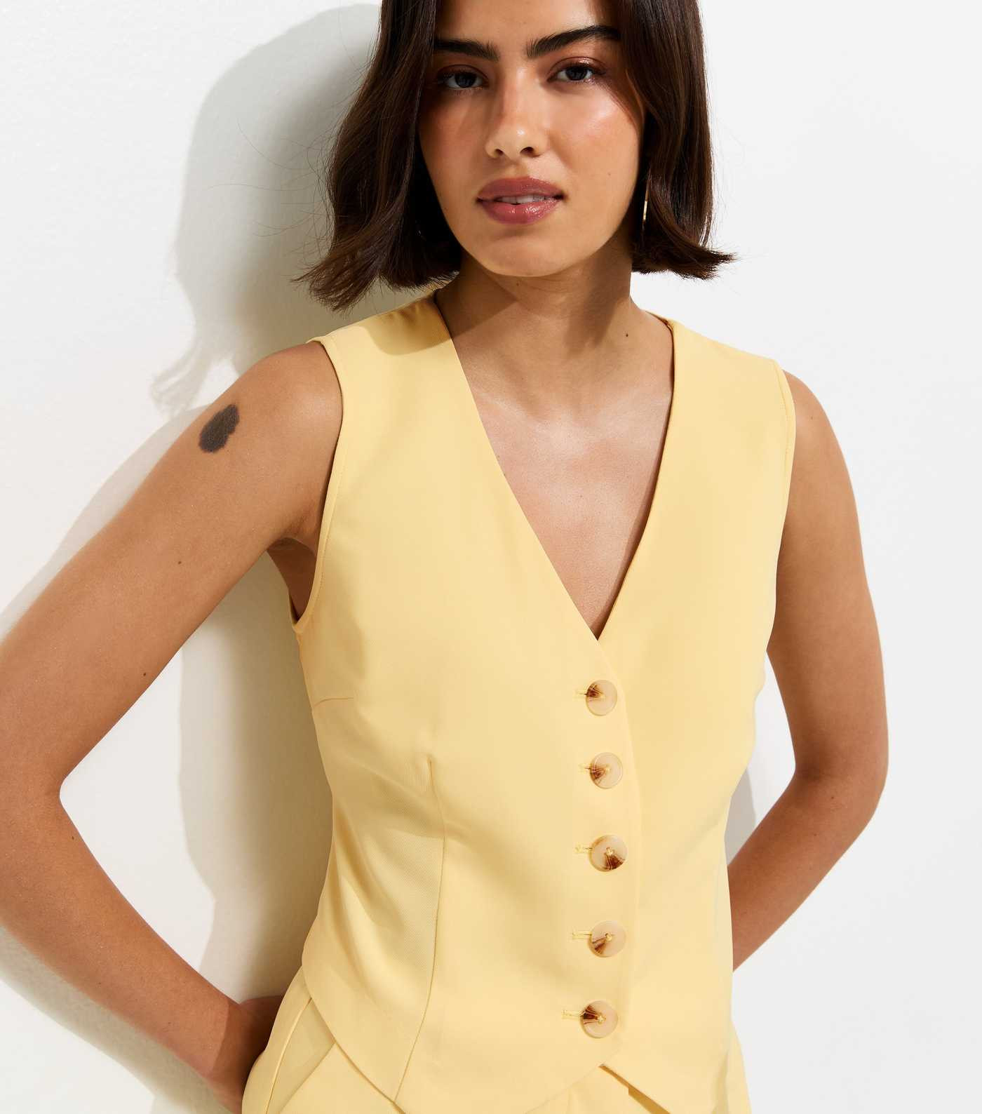 Light Yellow Short Tie Back Waistcoat | New Look | New Look (UK)