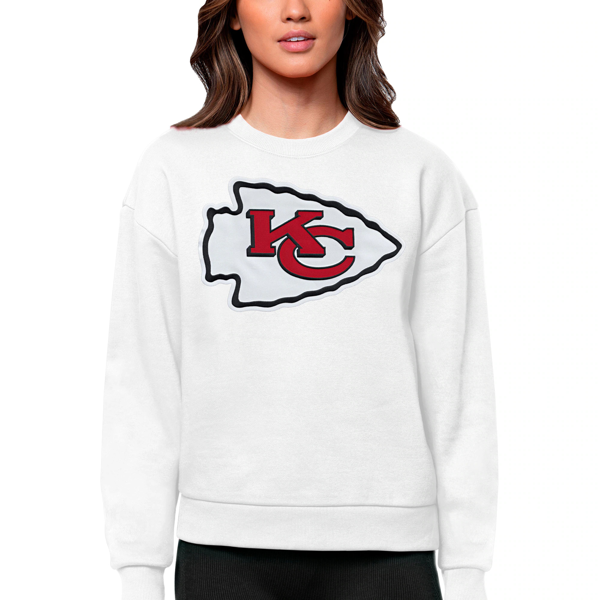 Women's Kansas City Chiefs Antigua White Victory Logo Pullover Sweatshirt | NFL Shop
