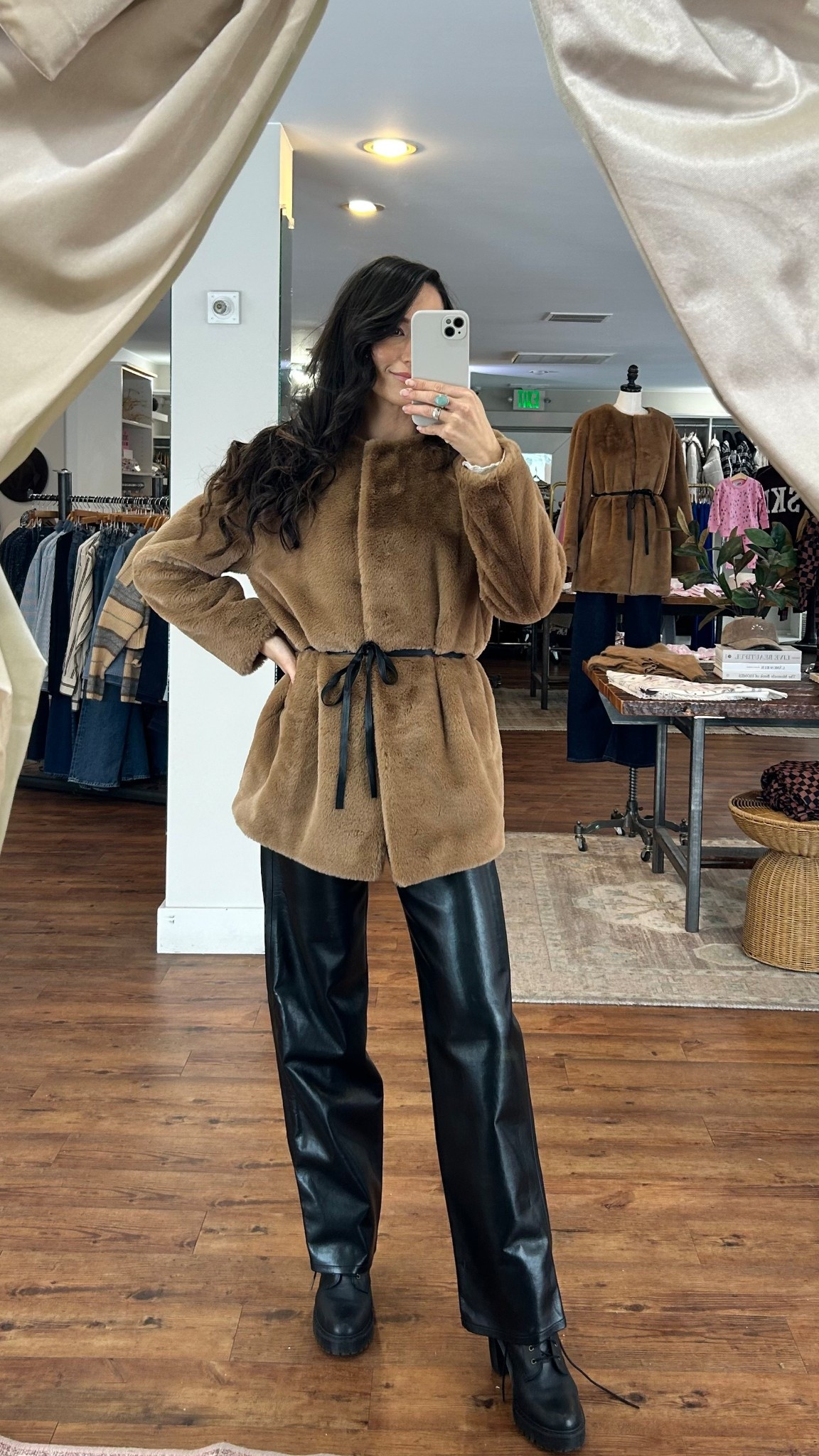 These Agolde wide leg jeans are perfection. And this Velvet by Graham & Spencer is on sale rn 🥲 such a perfect cozy and chic winter look.

#LTKSeasonal #LTKootd #LTKHoliday