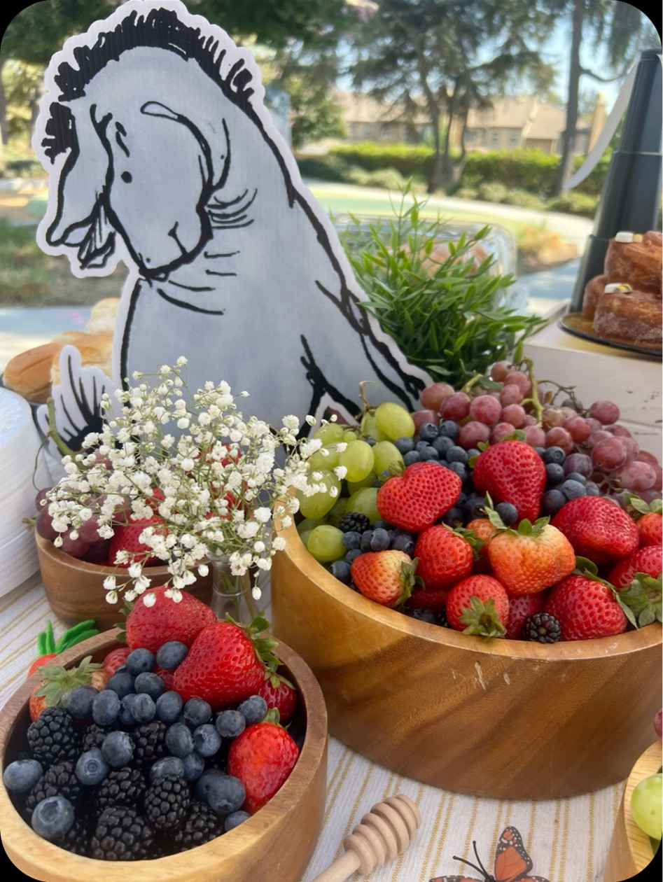 Eeyores Hopeful Fruit, Winnie the Pooh table display 