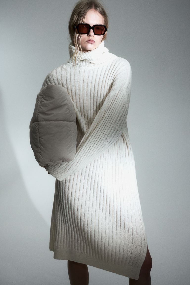 Rib-knit polo-neck dress - Cream - Ladies | H&M GB | H&M (UK, MY, IN, SG, PH, TW, HK)