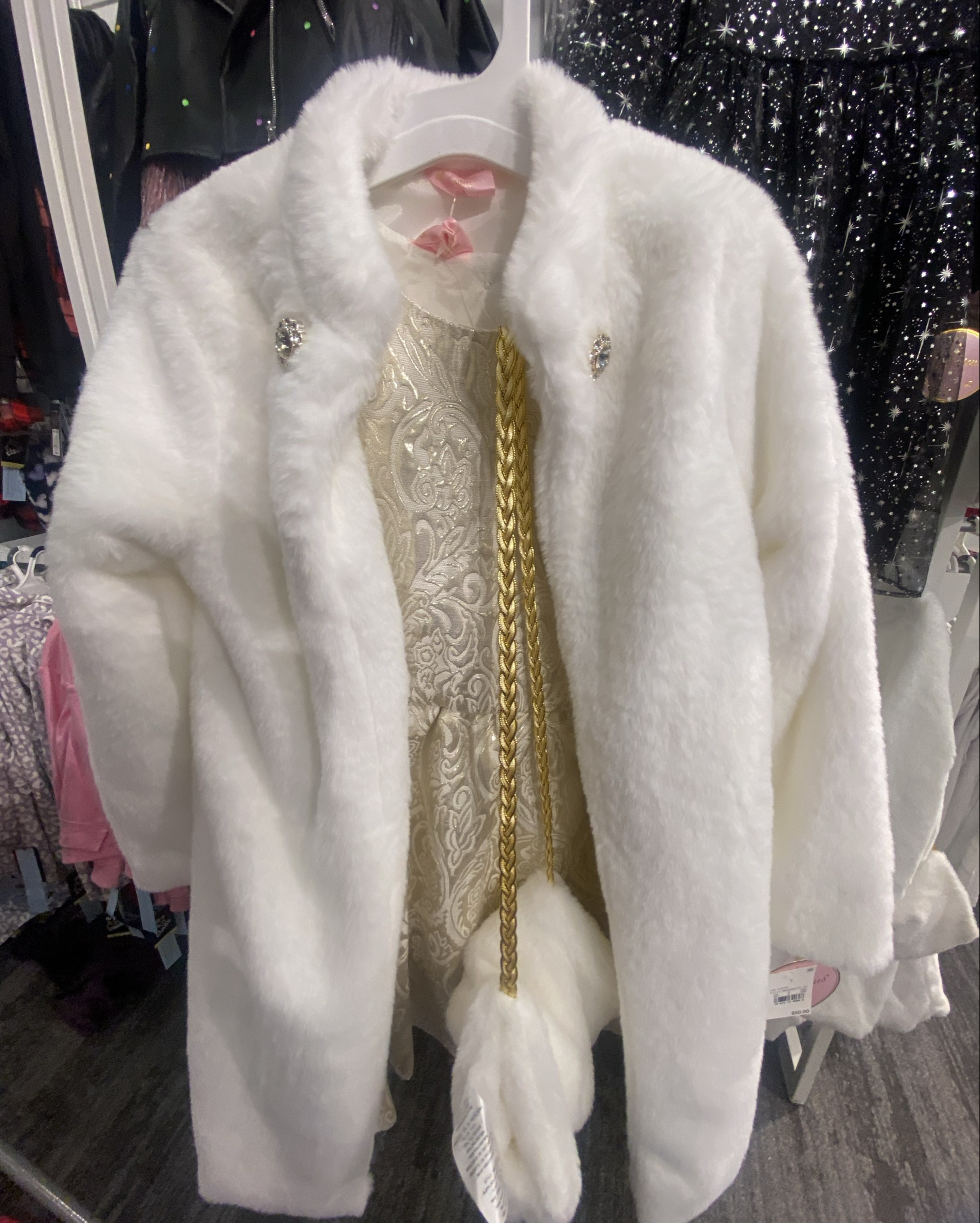 Girls holiday outfit - ON SALE $35, reg $50 


#girls #girlsdress #target #targetsale #girlschristmasdress #christmasdress 

#LTKFindsUnder50 #LTKKids #LTKSaleAlert