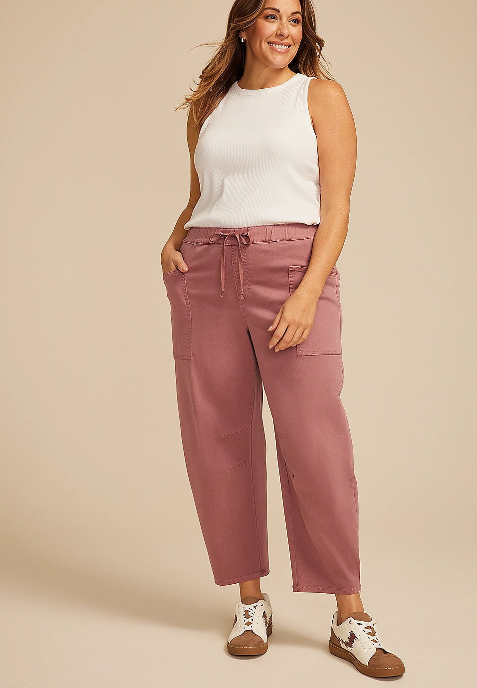 Plus Size Barrel Leg Weekender Pant | Maurices