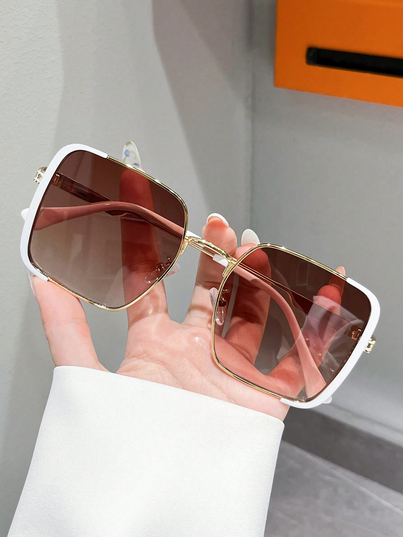 1 Pair Square Shaped Fashion Glasses For Beach | SHEIN