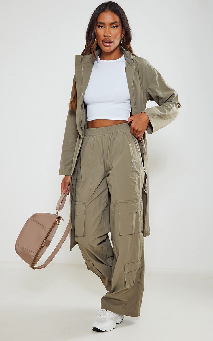 Khaki Oversized Cargo Pants | PrettyLittleThing US