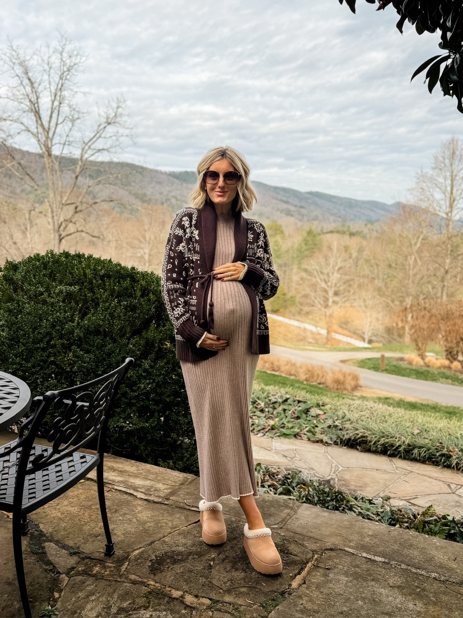 Such a cozy look for a cold day in the mountains 💕

Loverly Grey, winter fashion, winter outfit ideas, mountain outfit ideas, cozy outfit ideas 

#LTKBump #LTKHoliday #LTKTravel