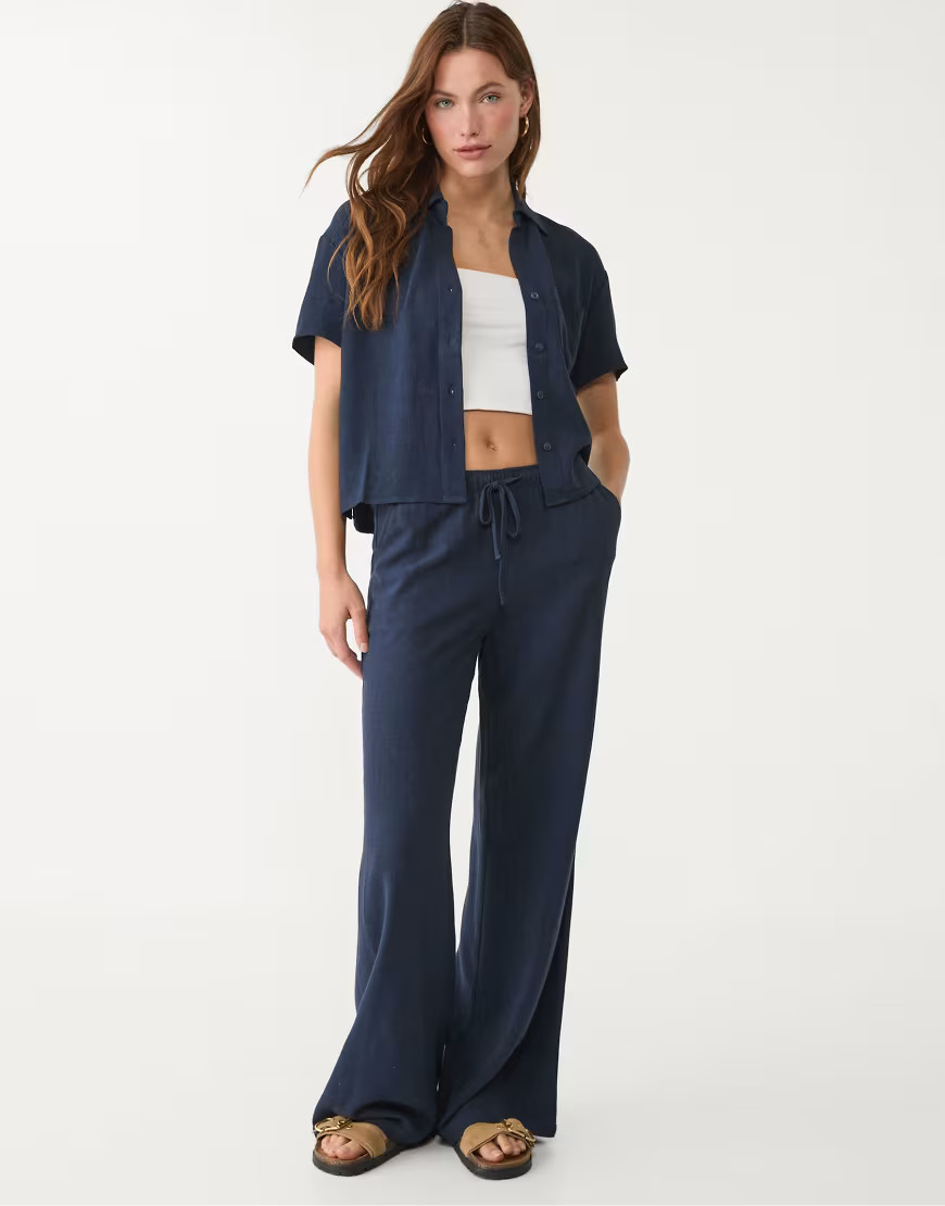 Stradivarius linen blend trousers in dark blue-Navy | ASOS (Global)
