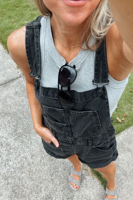 Free people short Overall’s
Wearing a small

#LTKSeasonal #LTKFindsUnder100