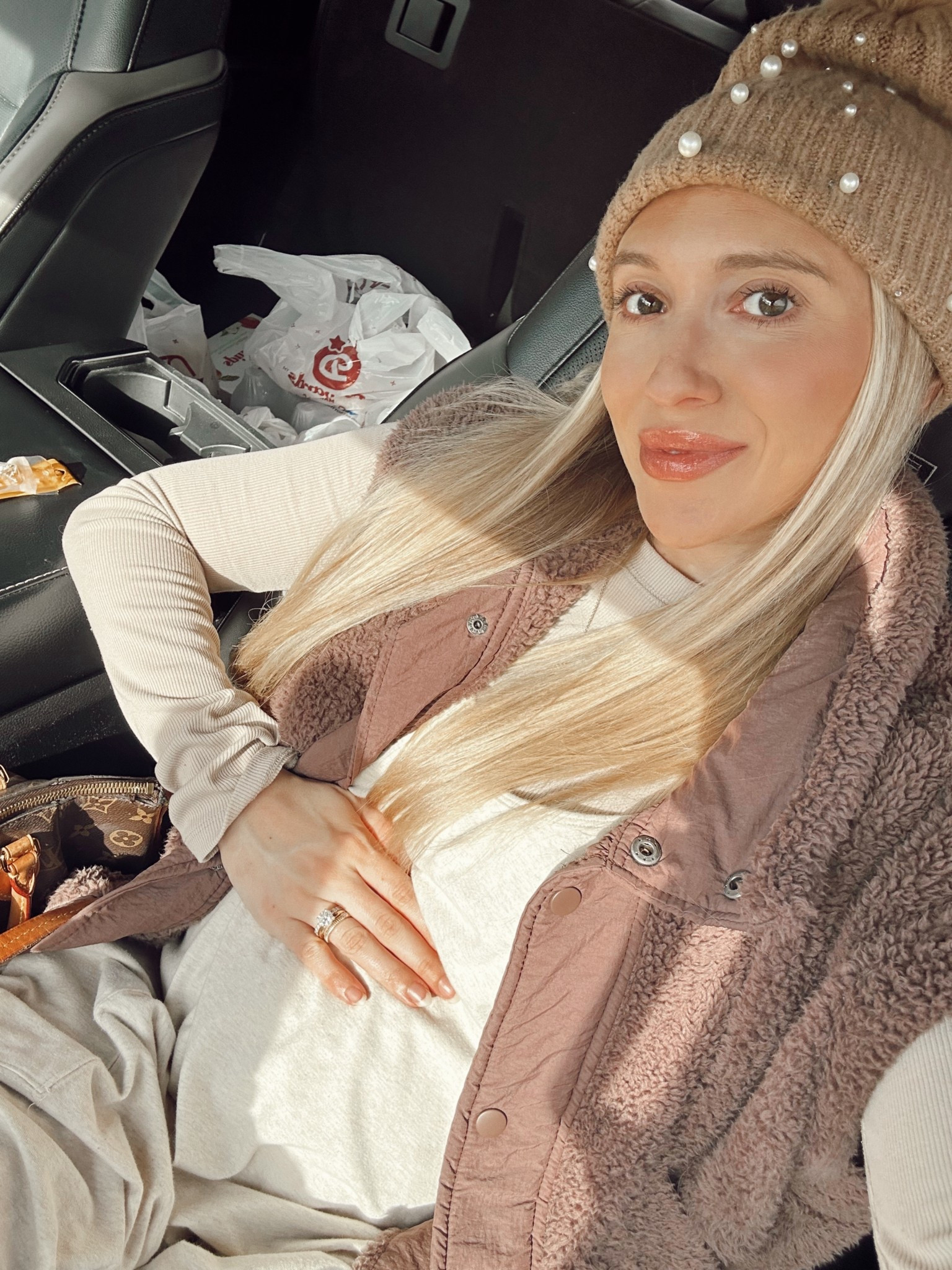 Cozy winter ootd - bump friendly 💓

#LTKBump #LTKmomlife #LTKootd