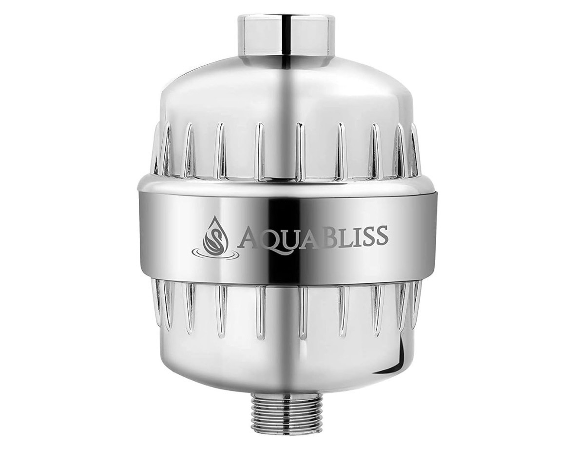 Dry hair, dry scalp. 🤯 Desperate times for desperate measures. 

Almost 5 star ratings= immediately adds to my cart! 🙌🏼