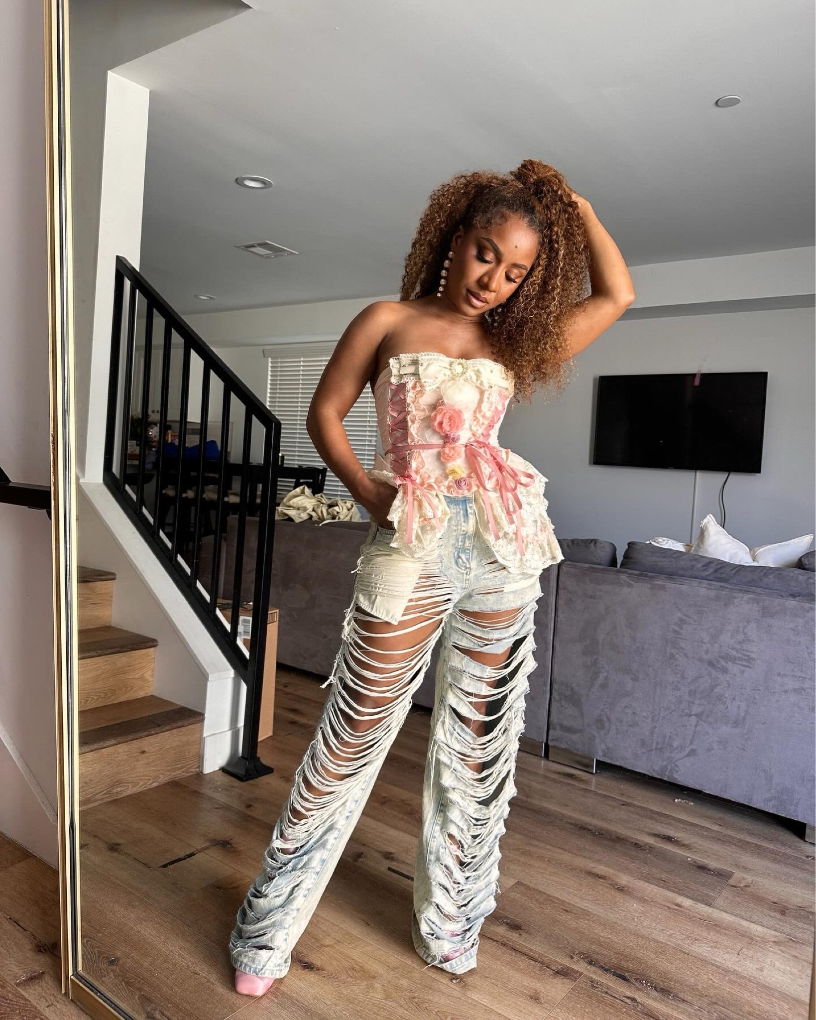 My favorite ripped jeans!

#LTKFestival