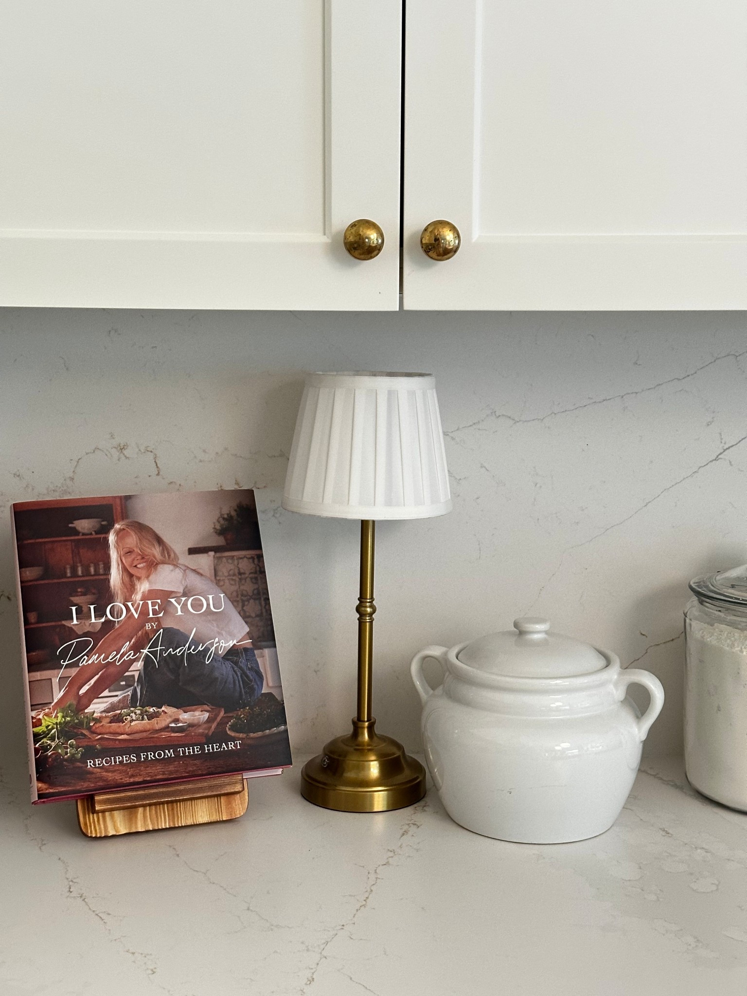 Amazon prime kitchen faves 💙 Pamela Anderson cookbook and versatile indoor/outdoor cordless lamp 🤩

#LTKcasa #LTKcanada #LTKsummer