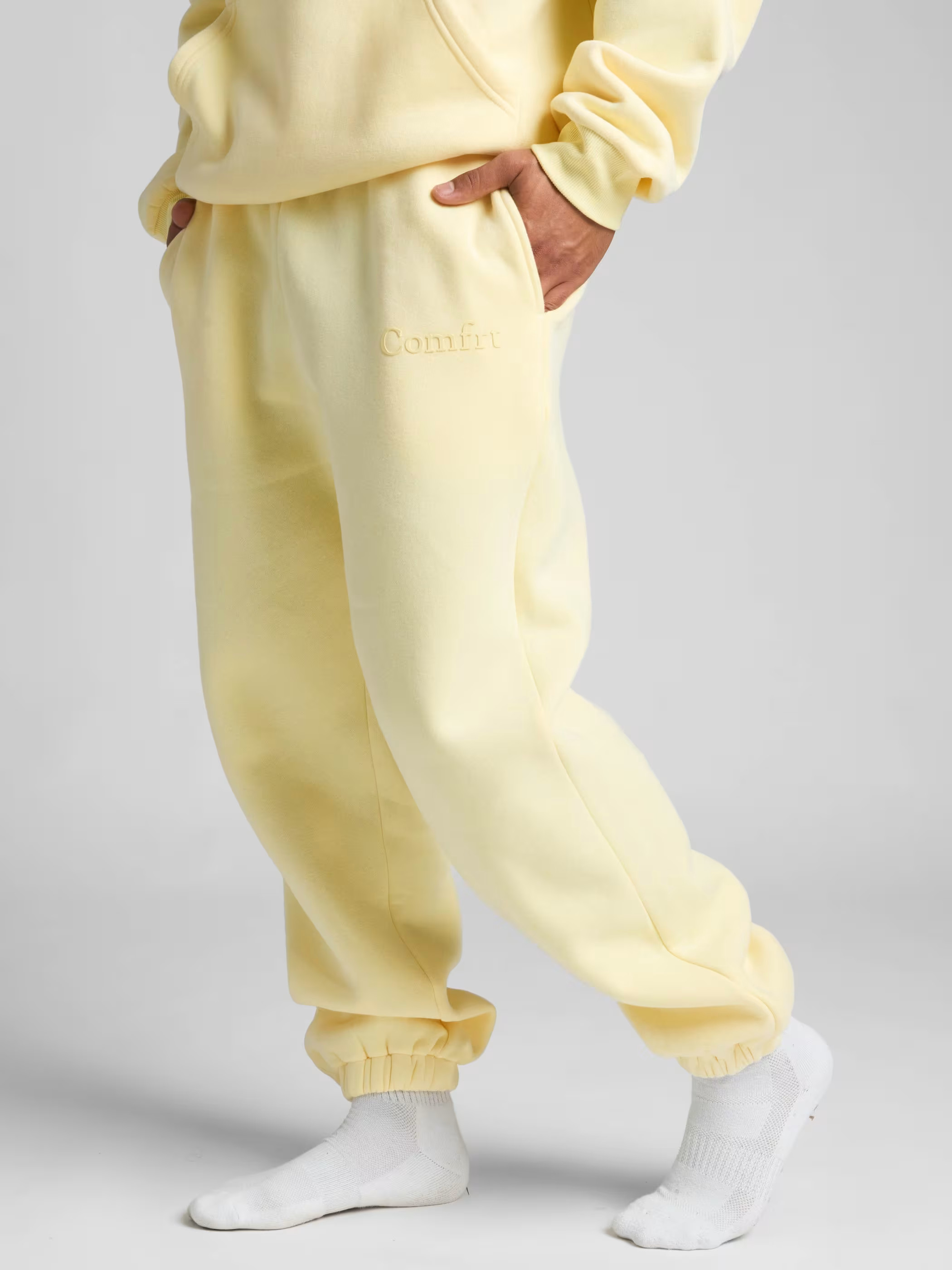 Minimalist Sweatpants — Comfrt | Comfrt