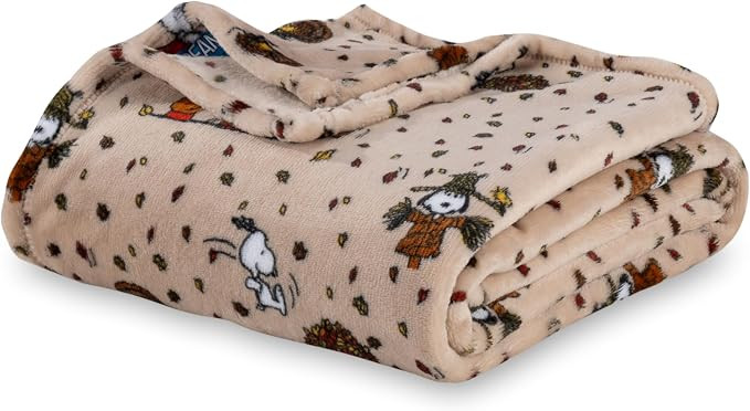 Berkshire Blanket Peanuts® VelvetLoft® Cute Character Snoopy Plush Oversized Throw Blanket, Pea... | Amazon (US)