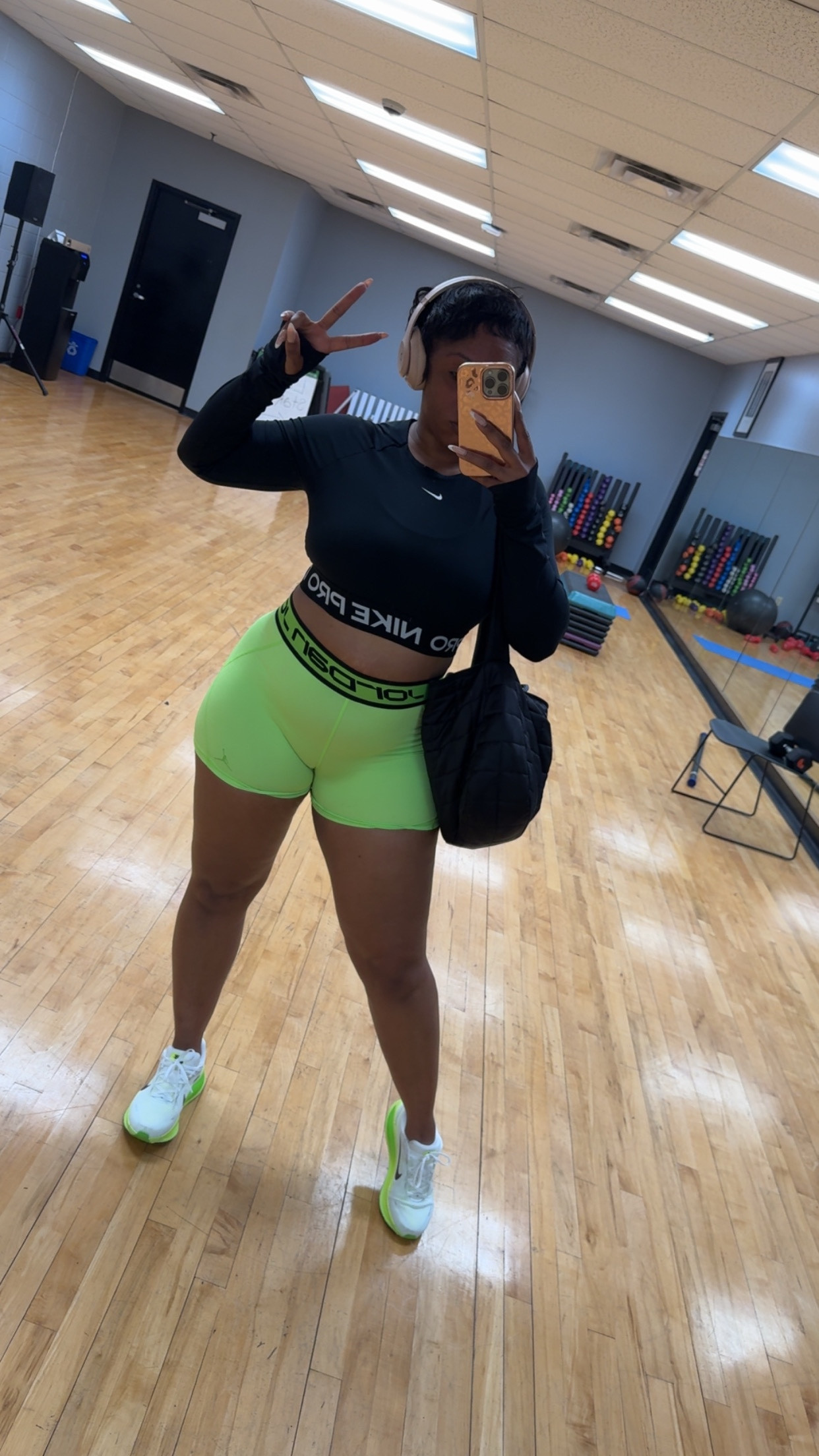 New gear, same glow-up energy.
Rocked my full-body workout + cardio session in the Nike Pro set and the new Vomero 18s—so comfy, I might just float through the rest of 2025.
This year is all about leveling up inside and out, and I’m showing up strong every step of the way.

#LTKShoeCrush #LTKStyleTip #LTKActive
