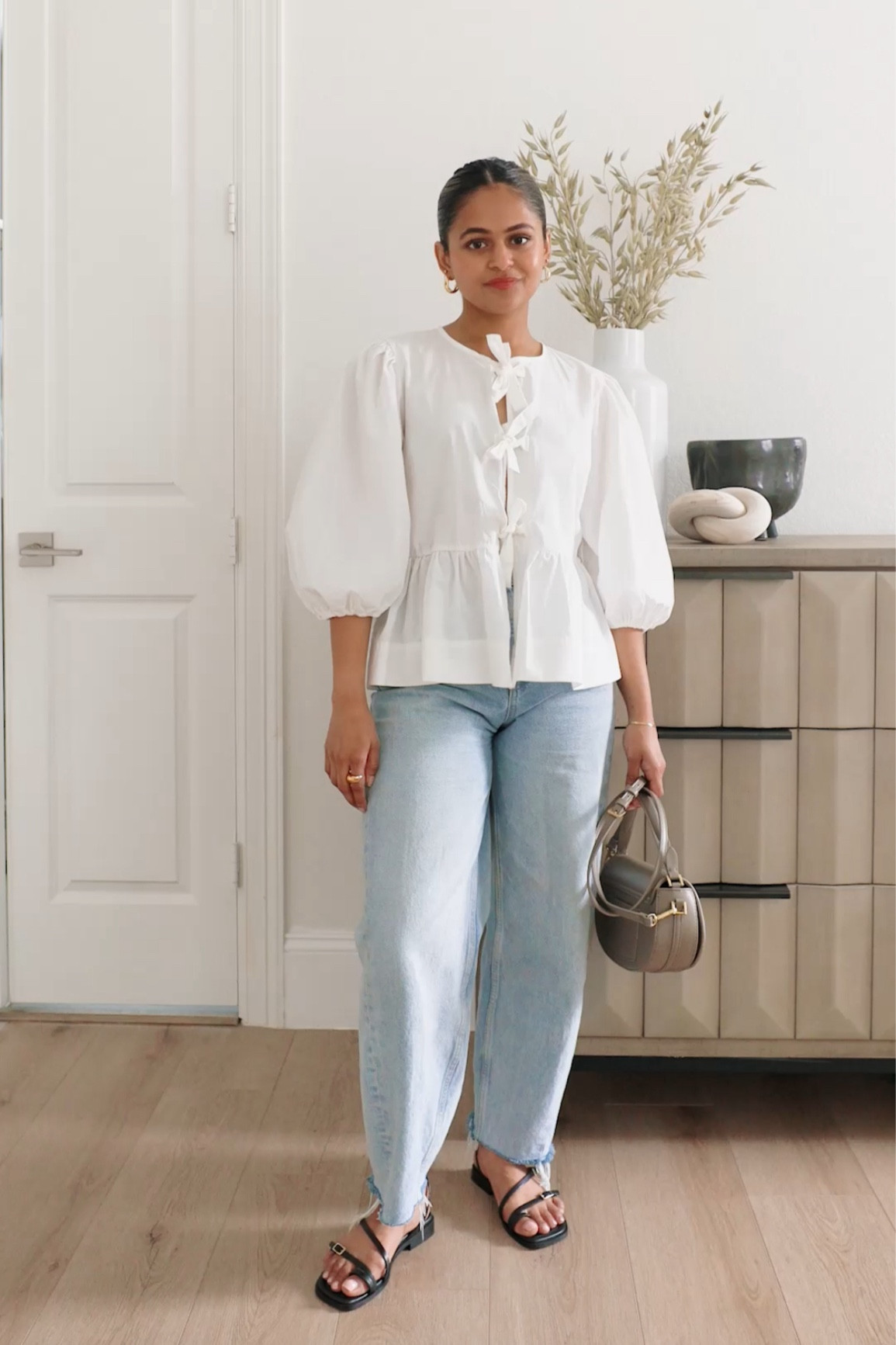 outfit # 1 

jeans - zara 
bag - zara 

#LTKStyleTip #LTKItBag #LTKFindsUnder100