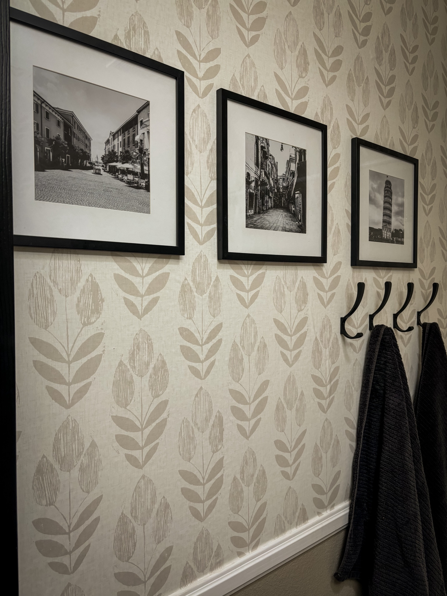 Here’s the link for the wallpaper I used during this One Room Challenge project and a couple of other goodies for you! 

#LTKFindsUnder100 #LTKHome #LTKFindsUnder50