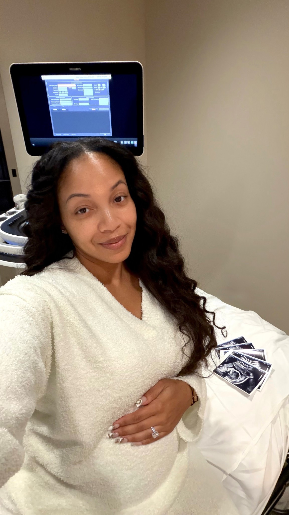 The coziest two piece set🤍

#LTKootd #LTKmomlife #LTKBump