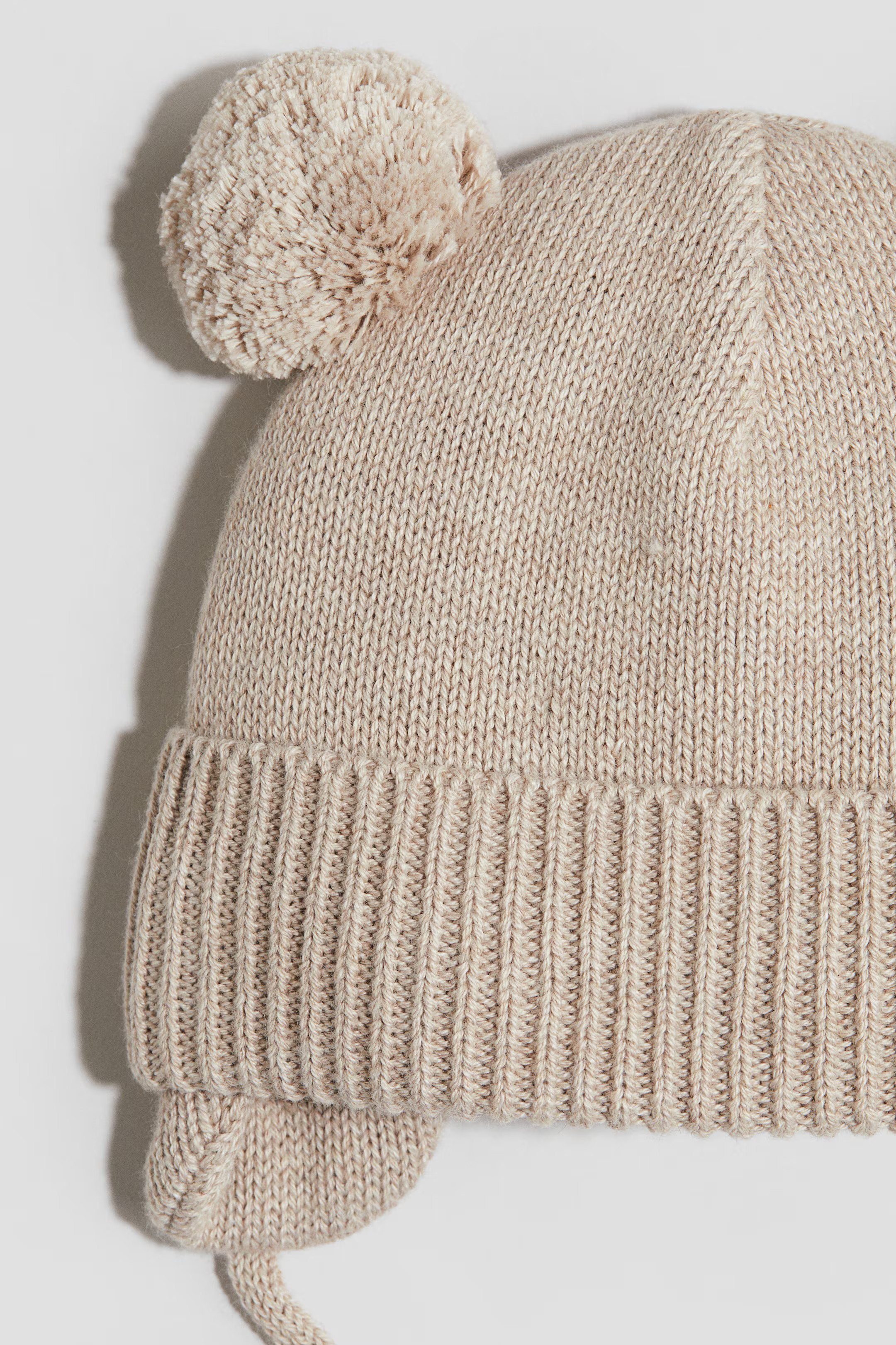 Fleece-lined beanie with earflaps - Light beige - Kids | H&M GB | H&M (UK, MY, IN, SG, PH, TW, HK)
