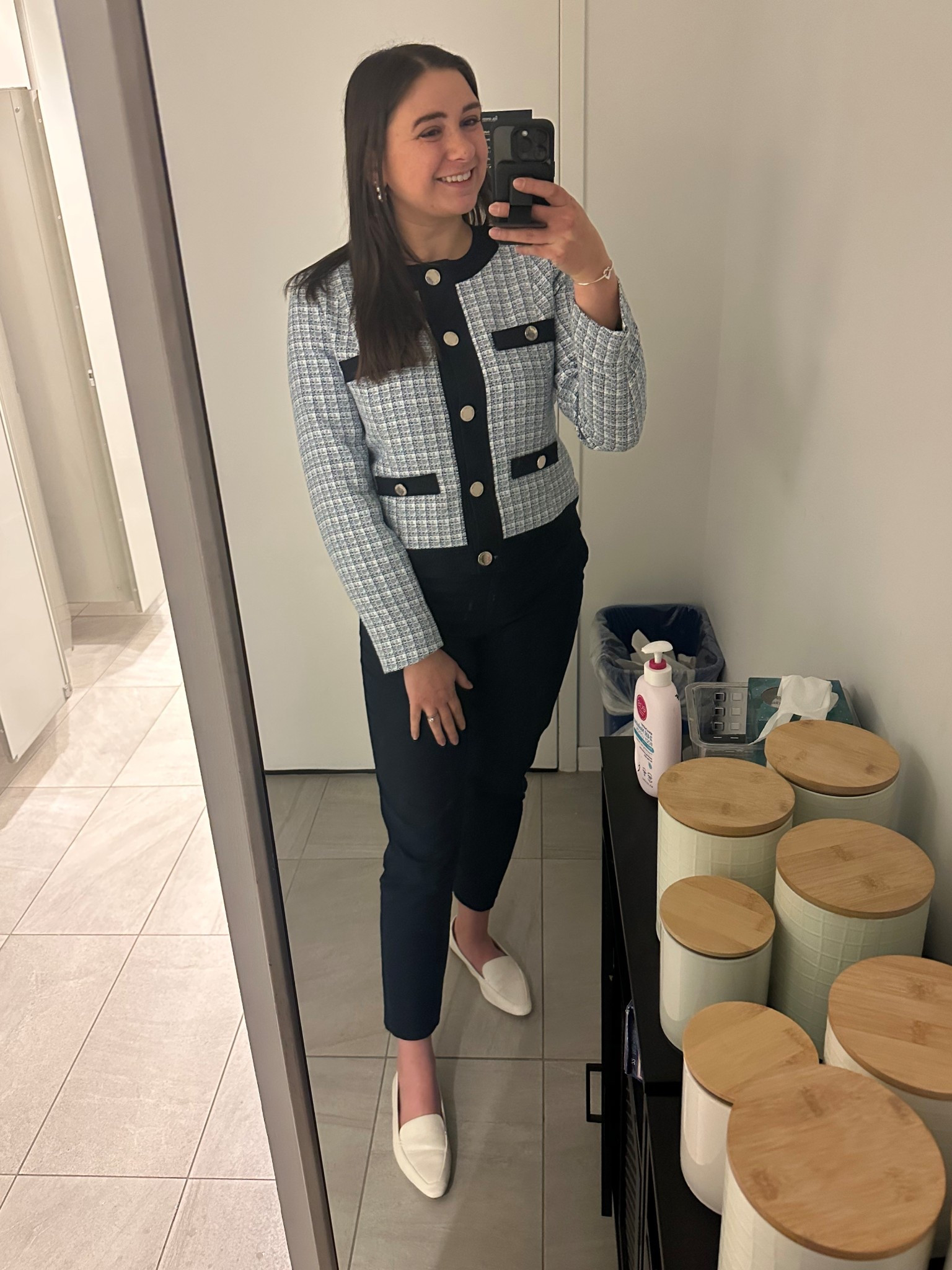 Love this blazer that I found at Marshall’s🩵

#LTKWorkwear #LTKStyleTip #LTKFindsUnder50