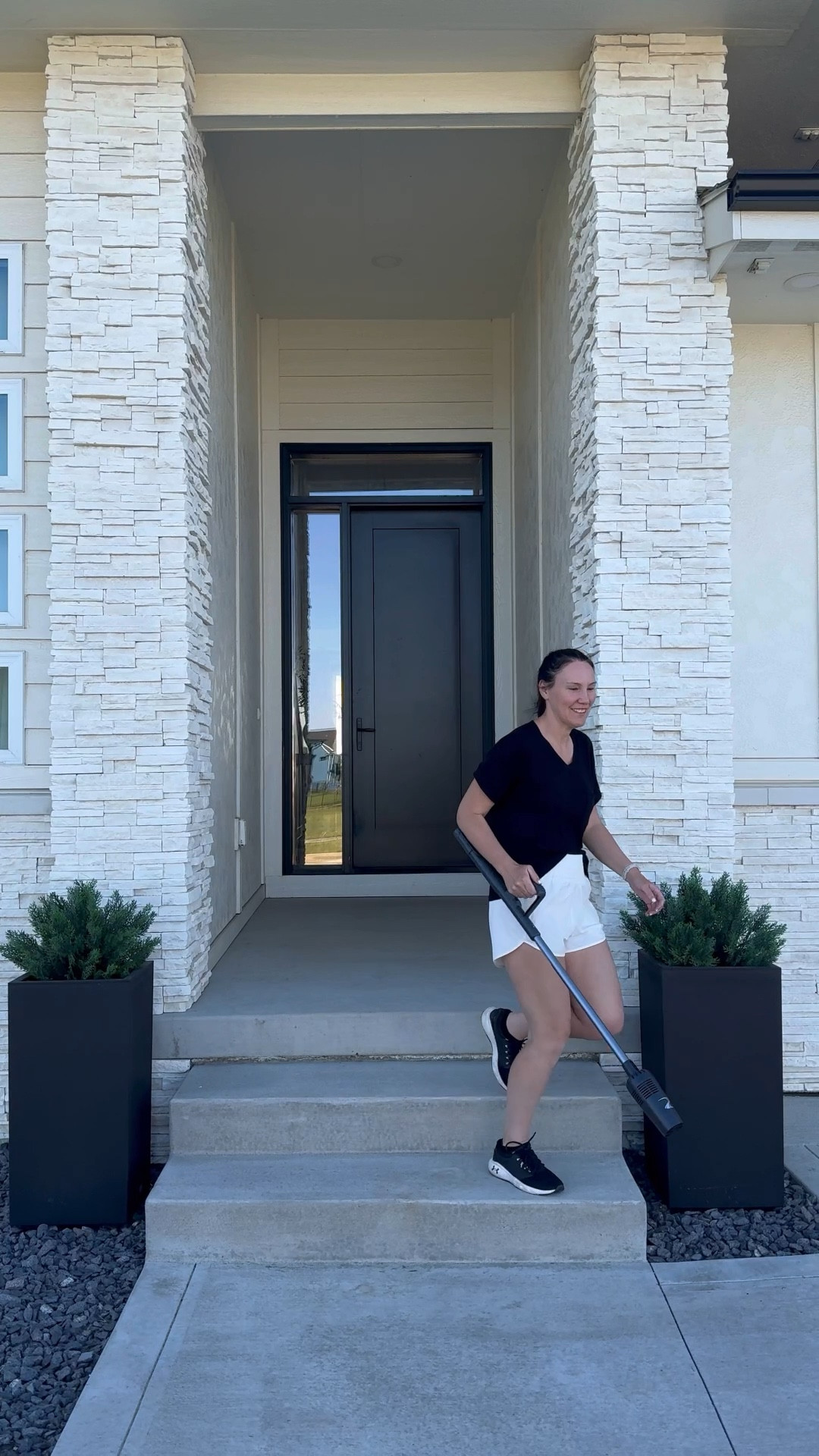 If you've been looking for a way to clean up your yard, I found the most powerful and lightweight tool! 🌿 At only 2 lbs, it has a 30 min run time and comes with a wall mount for charging. It's super powerful and so easy to use—I tackled our whole yard, cleaning up grass clippings, leaves, and dust. I'll be using this all summer long! 

#LTKVideo #LTKSeasonal #LTKHome