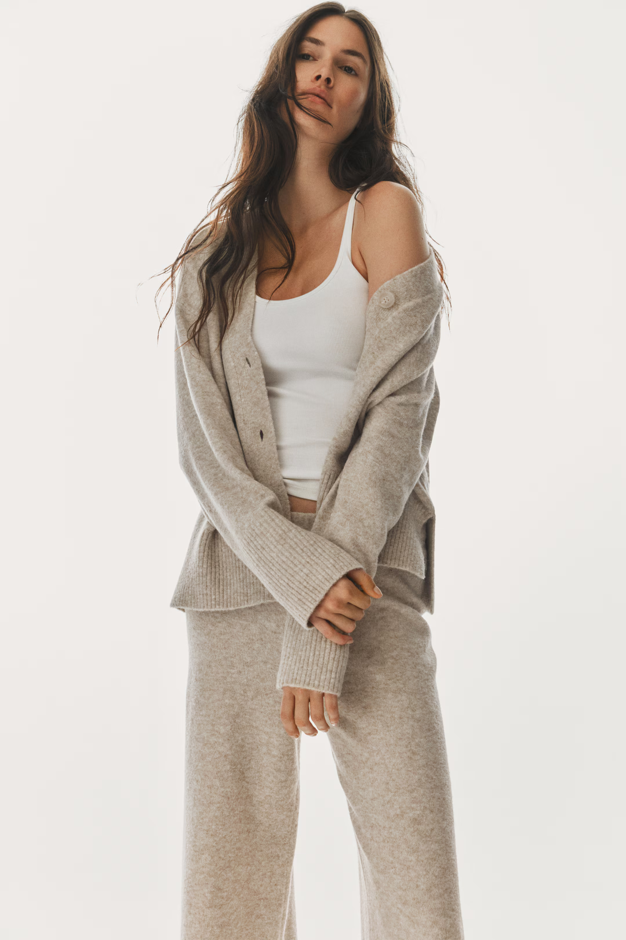 Cardigan | H&M (UK, MY, IN, SG, PH, TW, HK)