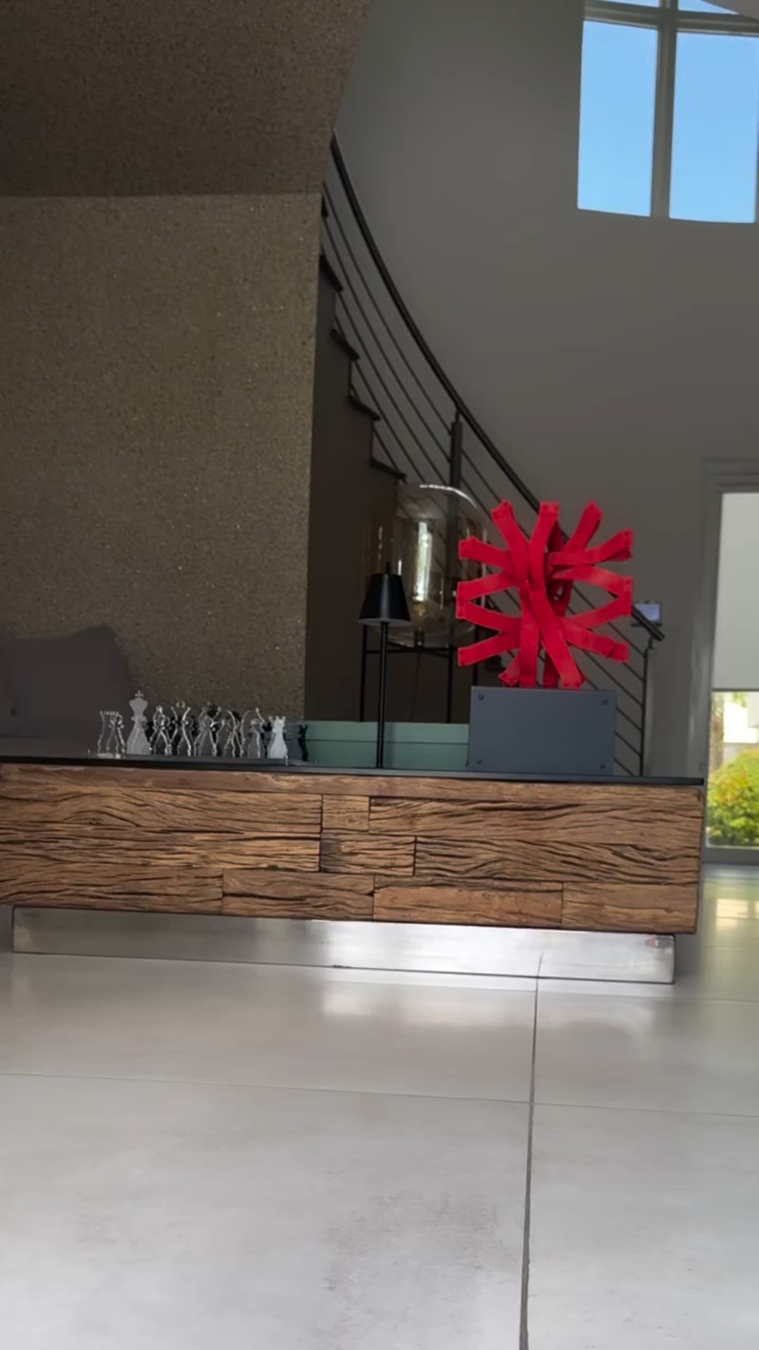 2 Cosas que solo  entienden las mujeres y las hacen felices 

1.-Salir en tacones CÓMODOS todo el día , elegancia sin esfuerzo.

2.- ve el 🎥 hasta el final y dime si coincidimos …. 

👆🏻 Cada vez que lo haces , te sientes como nueva 🥰

#bussines 
#shoeslover 
#woman