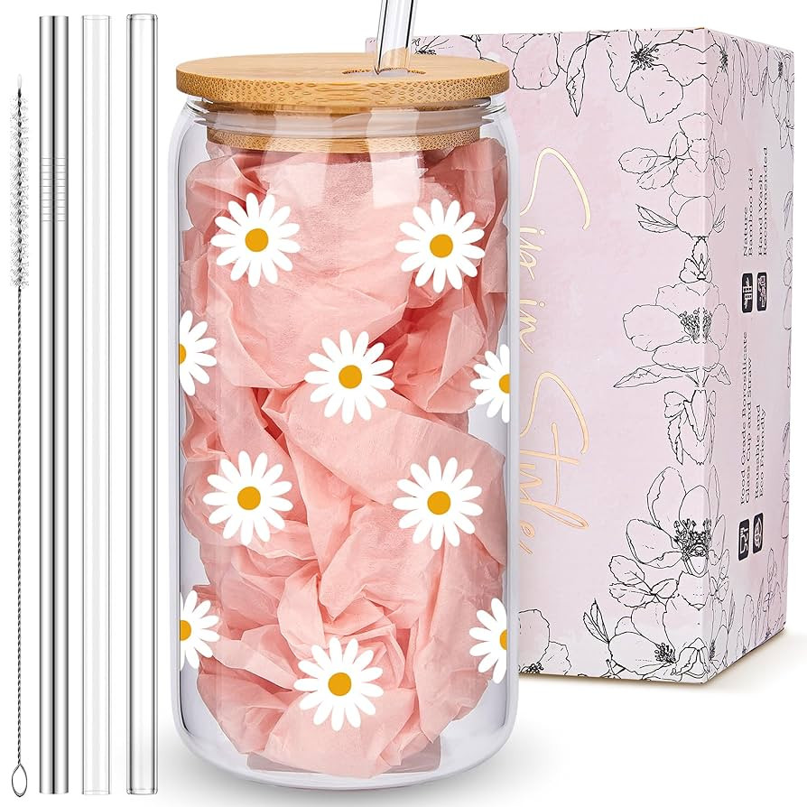 Cute Glass Cups with Lids and Straws, Daisy Design Iced Coffee Cup, Aesthetic Mug Tumbler for Wom... | Amazon (US)
