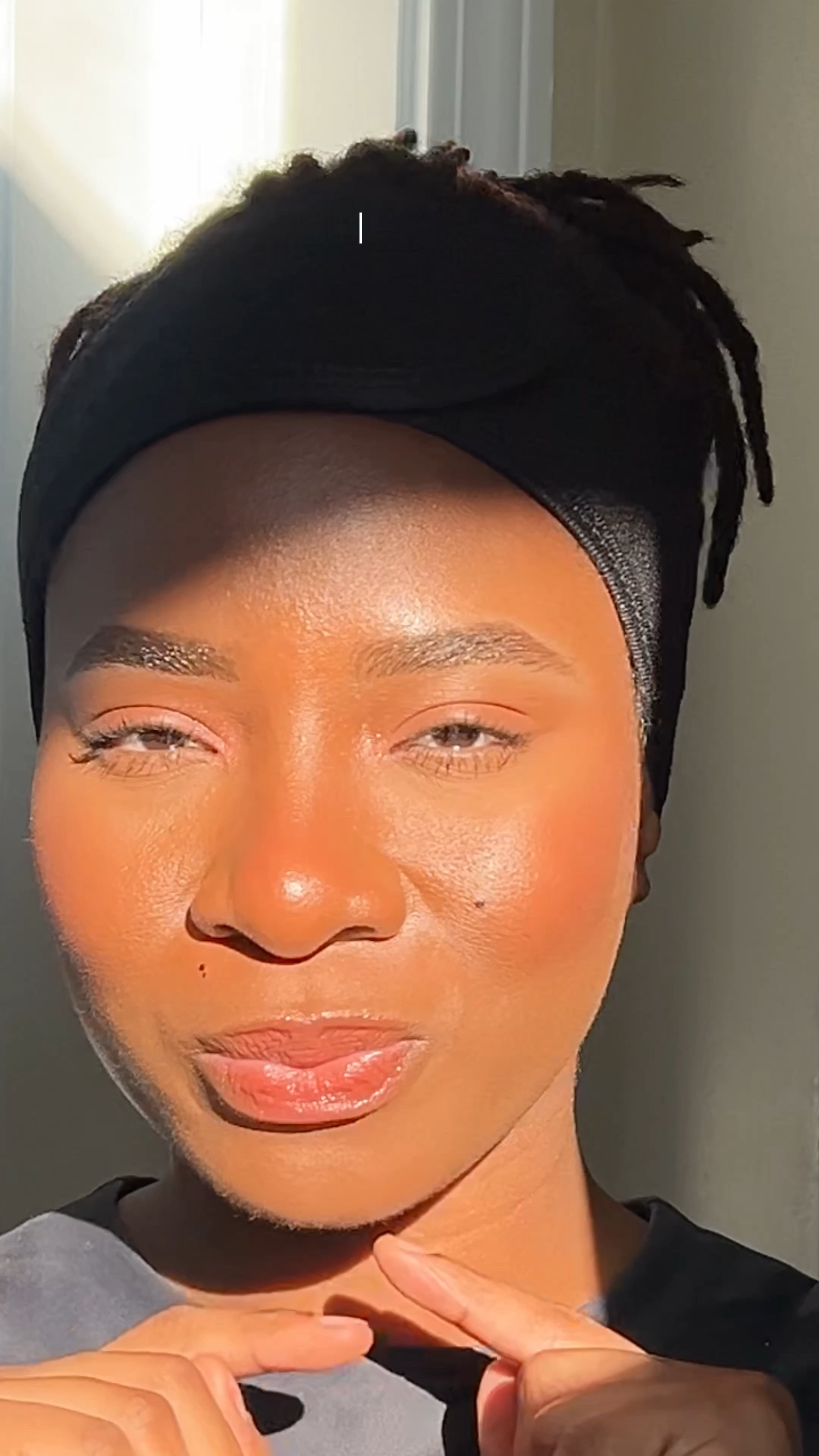 I double cleanse every day and my skin is loving it. There's no better way to remove your sunscreen and makeup than using a cleansing balm or cleansing oil. And this cleansing balm by Inkey List is amazing and super affordable. It's made with 3% oat kernel oil and 1% colloidal oatmeal. It instantly removes my makeup and SPF without leaving my skin feeling stripped or greasy. 




#LTKVideo #LTKMostLoved #LTKbeauty