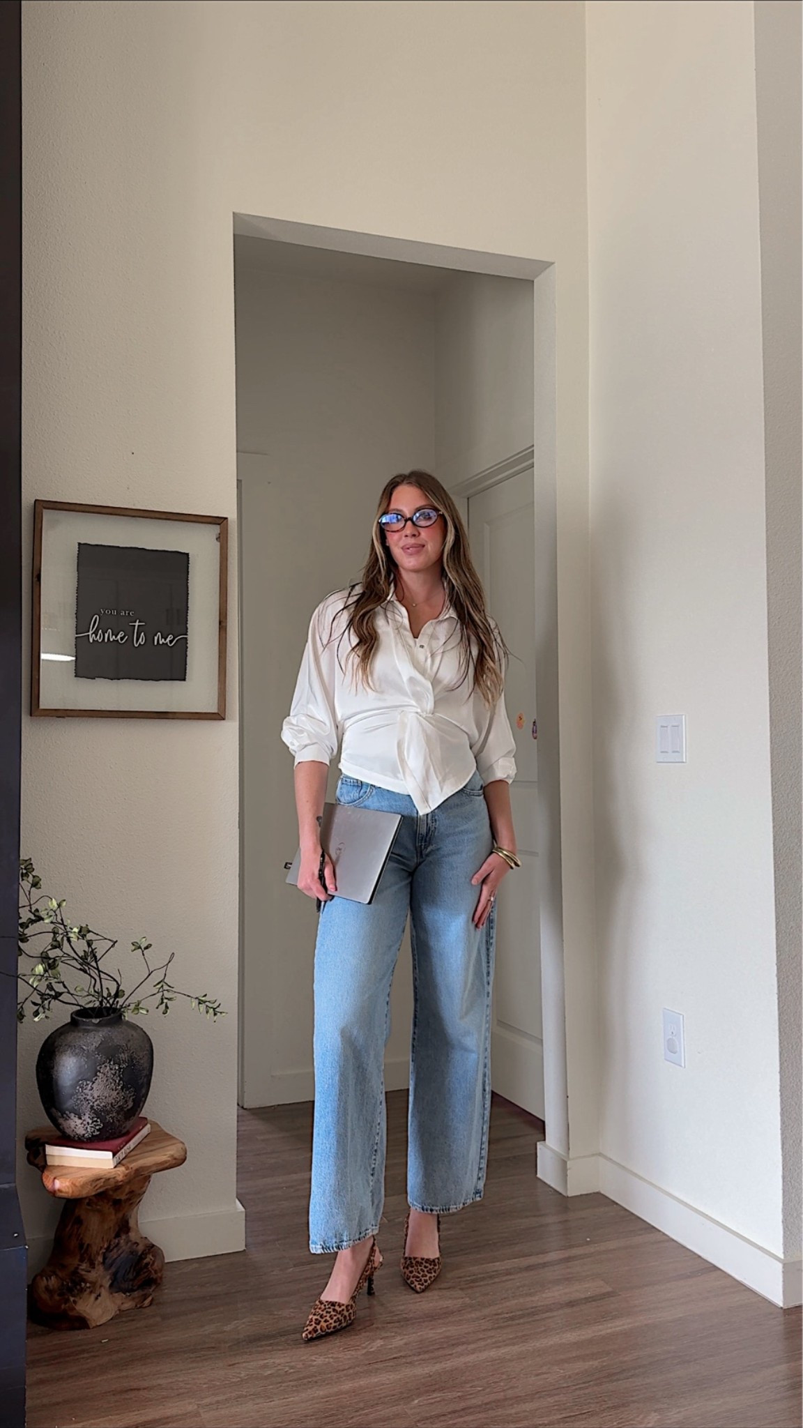 Business casual outfit idea/office outfit! I’m wearing a medium in the top and 27 31” inseam in wide leg cinch jeans 


Summer workout wear outfit, summer outfits, spring fashion, graduation outfit