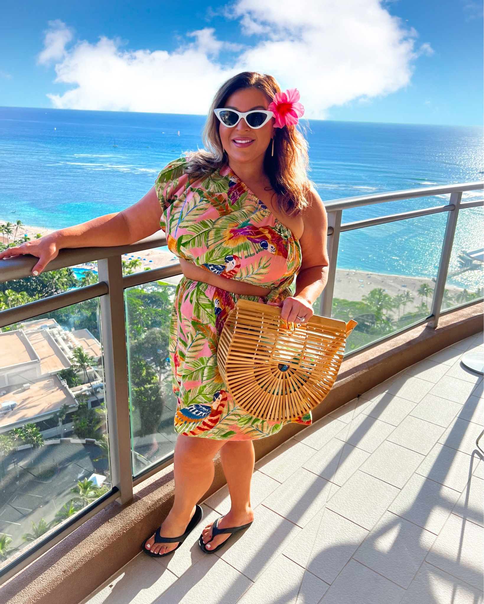 Livin’ on island time 🏝 

Dress is by @farmrio and linked in the @shop.ltk app — Use link in bio to shop — Click on “Shop on LTK” 🦜 

😎 Sunglasses/bag/hair flower are from Amazon and you can shop them using link in bio 💁‍♀️ 

🏝 Staying at @hiltonhawaiianvillage — love our room but the pool and lagoon areas are lacking. Probably won’t stay here again. 🫤 

#farmrio #ltkfashion #hawaii #islandlife #islandgirl #oahu #ltkcurves #shopthelook #beachgirl #beachvibes #beachbum #hawaiistagram #hawaiilove #hawaiianstyle #hawaiitrip #hawaiifashion #rtrinsider #renttherunway #rtrambassador #travelinfluencer #retrosunglasses #influencerstyle #islandinthesun #visithawaii #gohawaii #summerdress #curvygirl #curvystyle #curvyfashion

#LTKcurves #LTKstyletip #LTKtravel