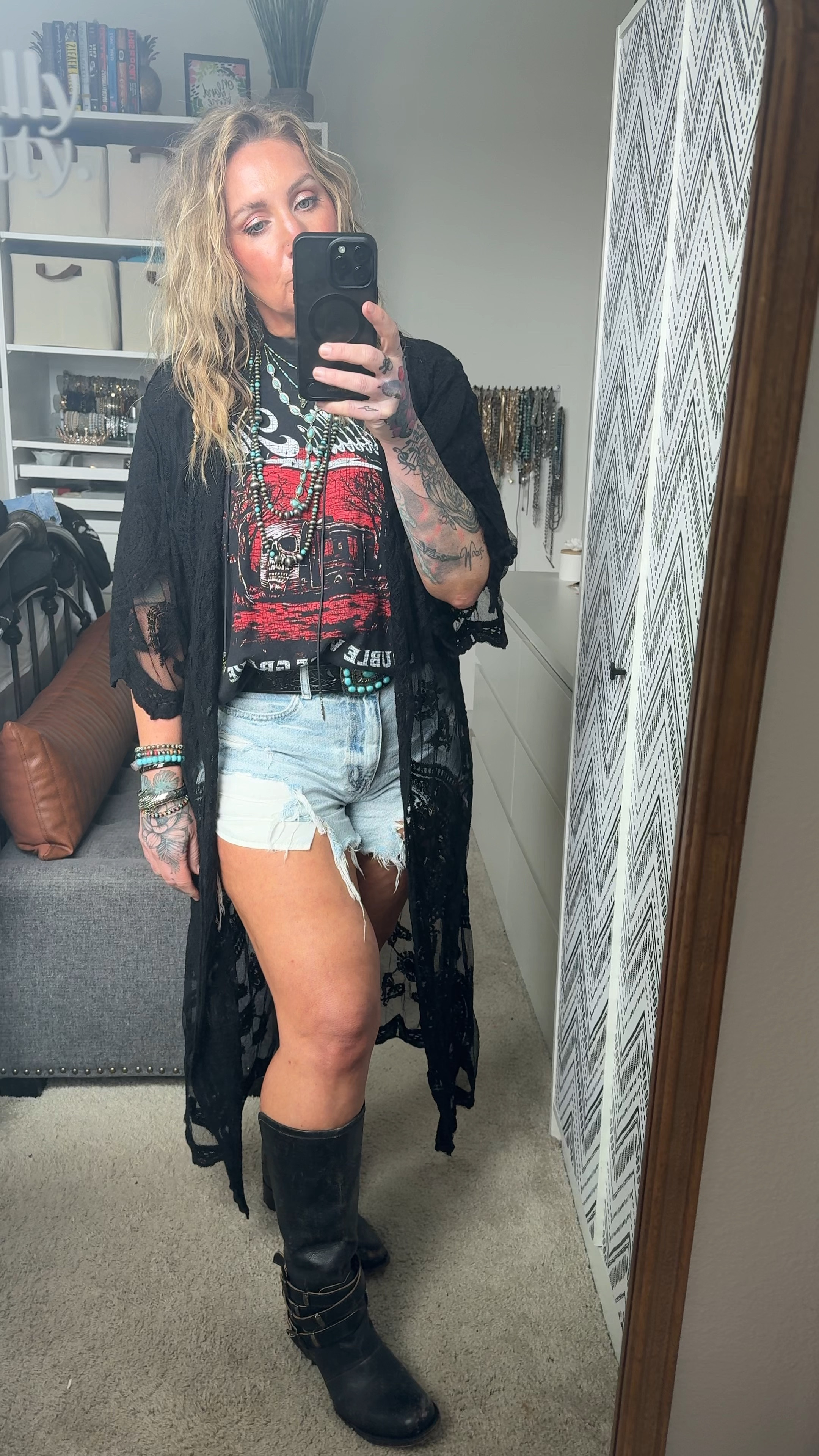 These shorts are amazing!! Have a little stretch, not a lot. TTS! Linking some other similar shorts that are the same “strigid” denim in other washes. 
On sale 30% OFF thru Sunday!! 

#LTKstyletip #LTKsalealert

#LTKFestival