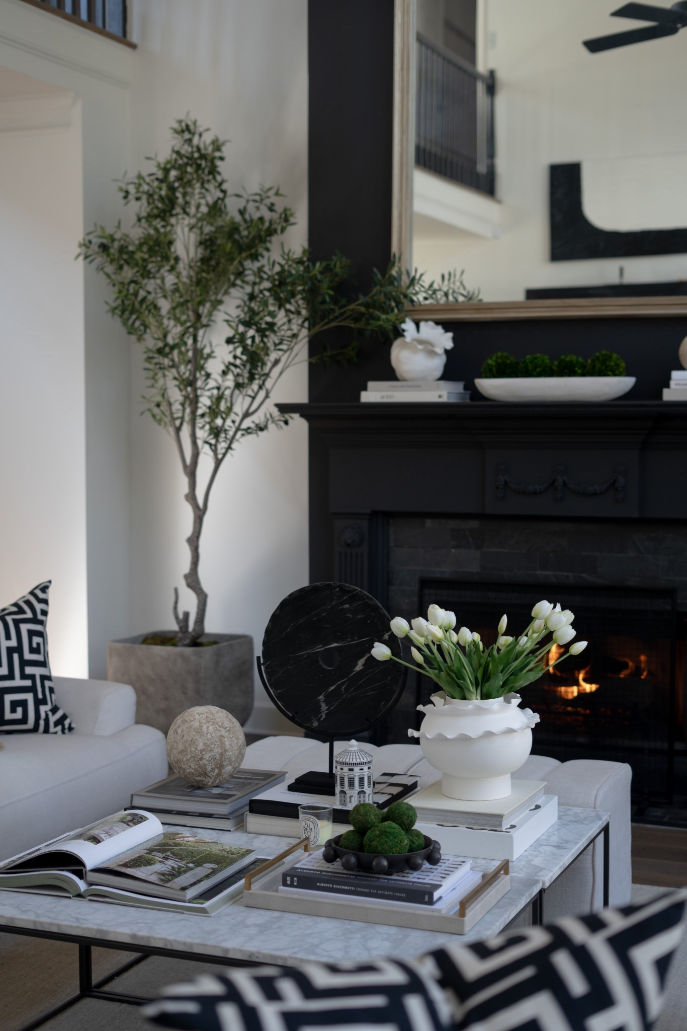 It’s Spring and time to decorate! I love to start with the coffee table and let it set the tone for the entire room!

#LTKSeasonal #LTKSpringSale #LTKHome