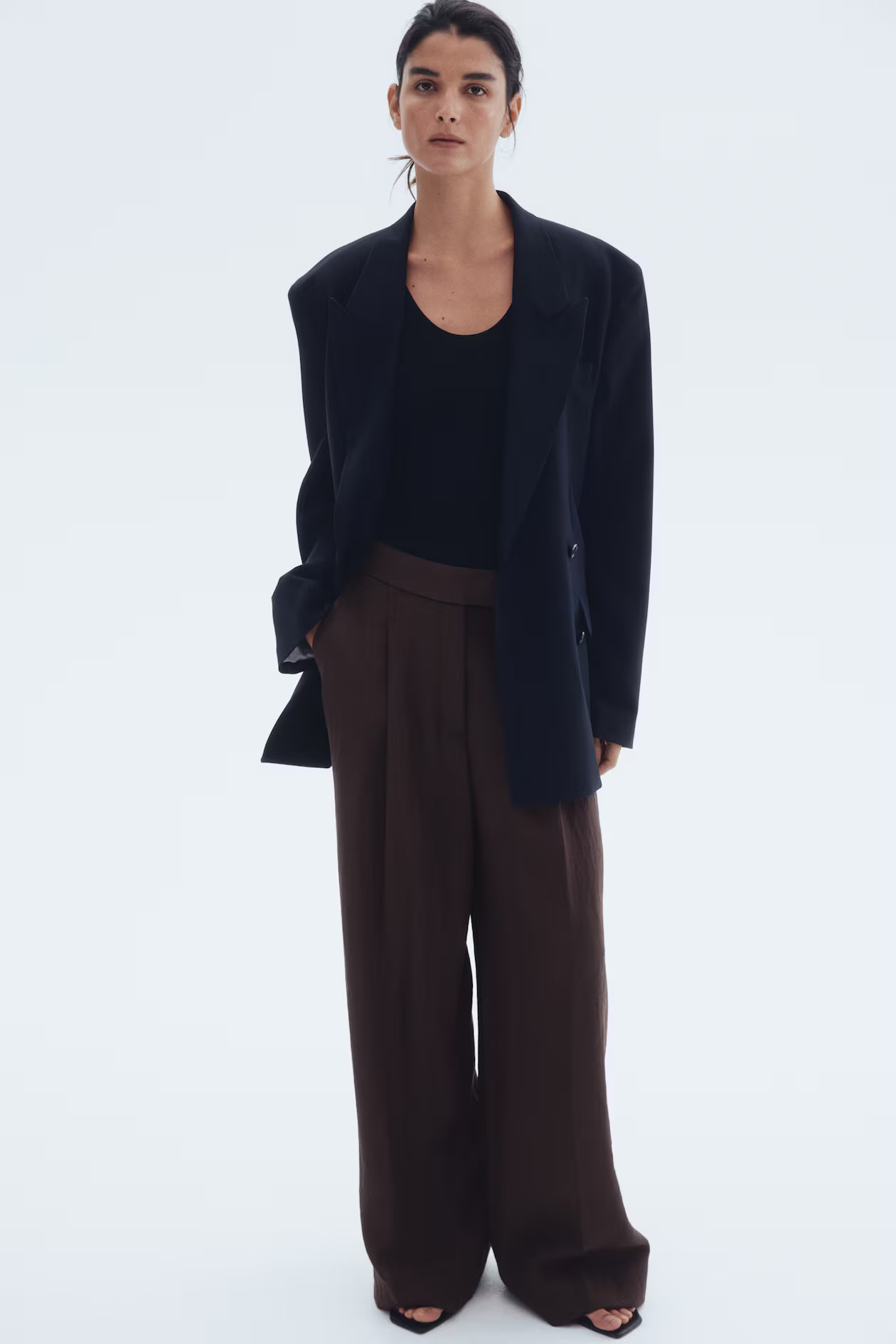 Wide trousers | H&M (UK, MY, IN, SG, PH, TW, HK)