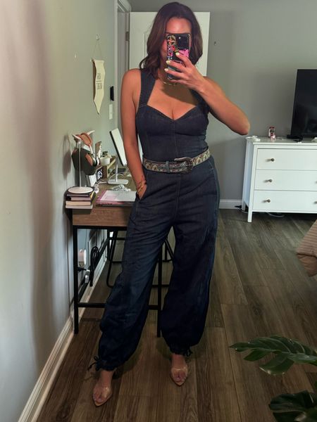 The cutest jumpsuit for concerts 🪩🤟🏽

#LTKMidsize #LTKShoeCrush #LTKSaleAlert