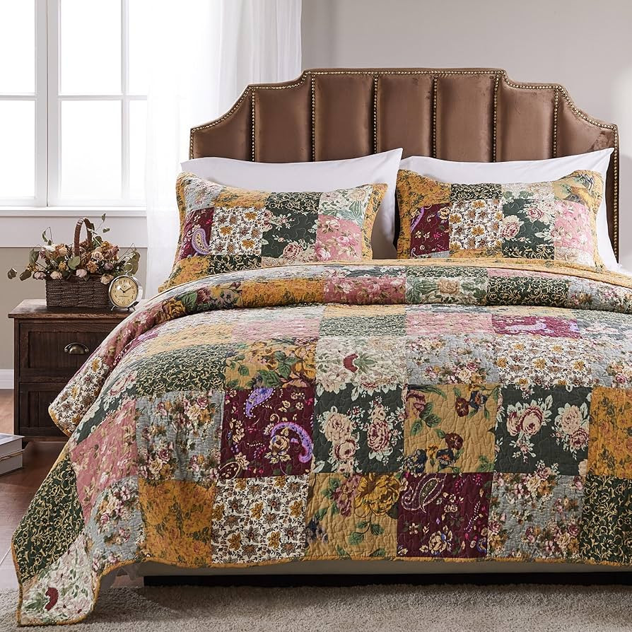 Greenland Home Antique Chic Authentic Patchwork Cotton Quilt Set, Natural, 3-Piece Full/Queen | Amazon (US)