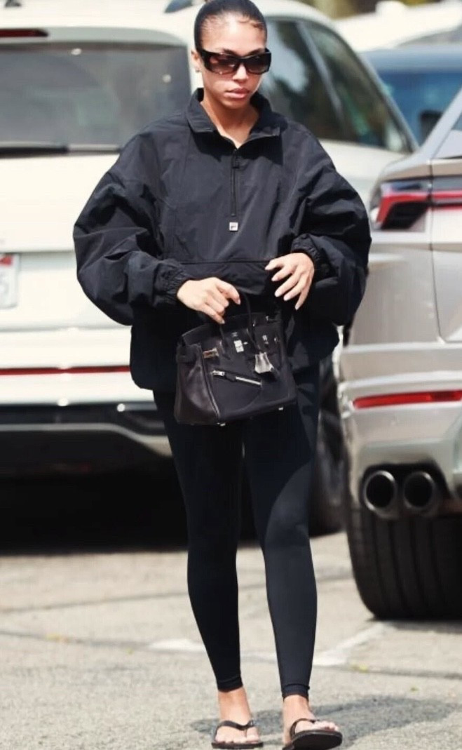 
Lori Harvey style 
Hermes Birkin 25 Bag
Hermes Birkin 25 Bag
Fila x Hailey Bieber Padded Jacket
Fila x Hailey Bieber Padded Jacket
The Row City Flip Flop in Leather
The Row City Flip Flop in Leather

Lori Harvey style 

#LTKStyleTip #LTKItBag #LTKTravel
