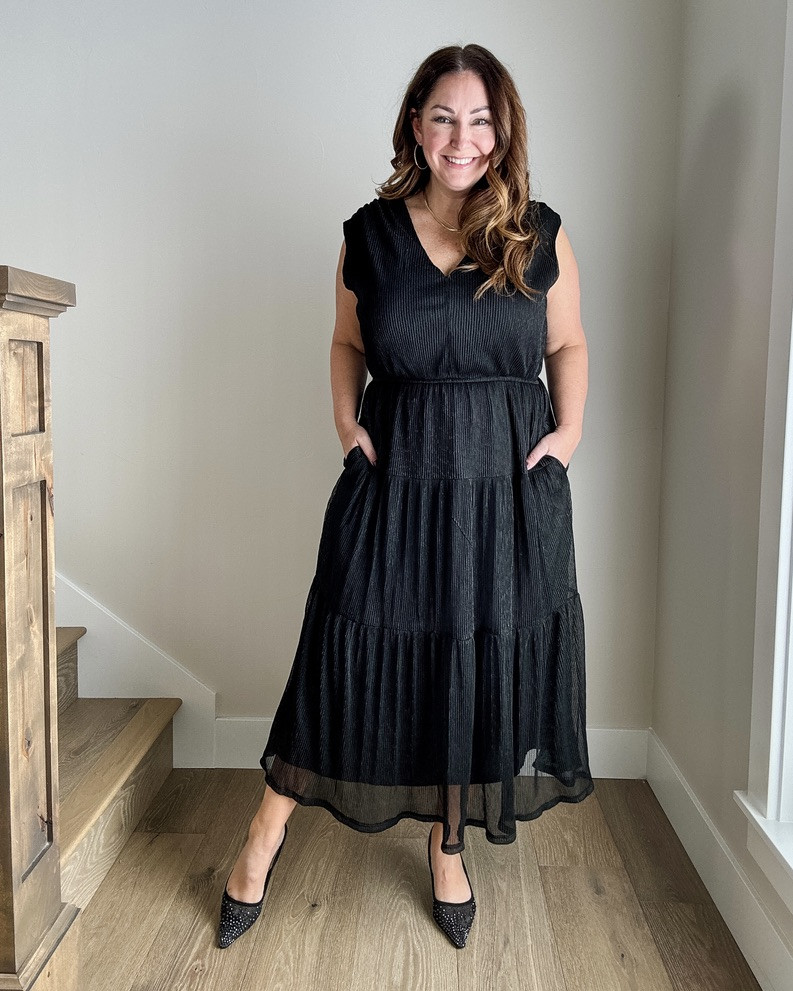 I know so many of you love a classic black dress for the holidays and this one knocks it out of the park!🎄🖤 🙌🏻 The fabric has a touch of shine to it making it feel more festive, lightweight mesh-like fabric overlay to give it the perfect movement and flow plus it can be work with a regular bra!  True to size, wearing large 

@EvereveOfficial #EverevePartner #ad #EvereveStyle  

 #LTKHoliday #LTKOver40 #LTKMidsize