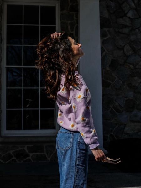 Amazon fashion find - flower cardigan sweater 

Spring outfit // baggy jeans from Abercrombie // cardigan from Amazon // spring sweater // 90s denim 

#LTKfindsunder50 #LTKstyletip #LTKSeasonal