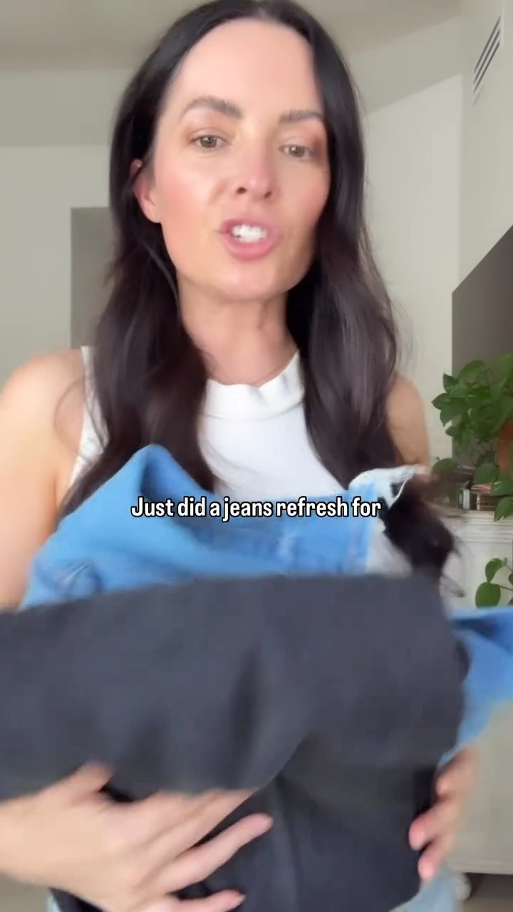 40 something’s can wear cute jeans too 👀

PS, they’re on sale for $44 🤯

#LTKFallSale #LTKFindsUnder50 #LTKOver40