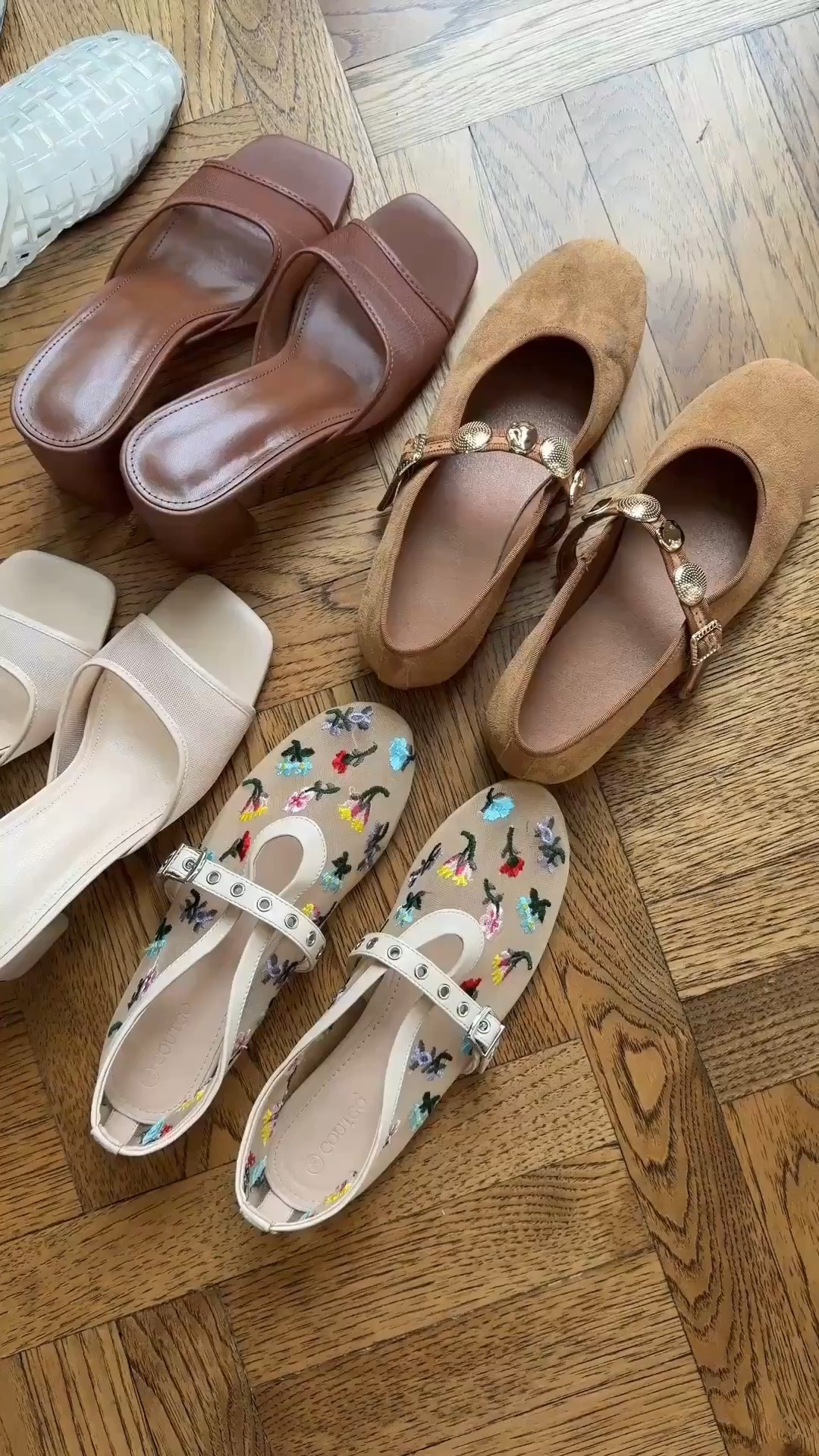 A few shoes I’ve been wearing on rotation lately!! 

Check out my Amazon storefront for my full list of summer shoes!

#LTKmomlife #LTKSeasonal #LTKootd